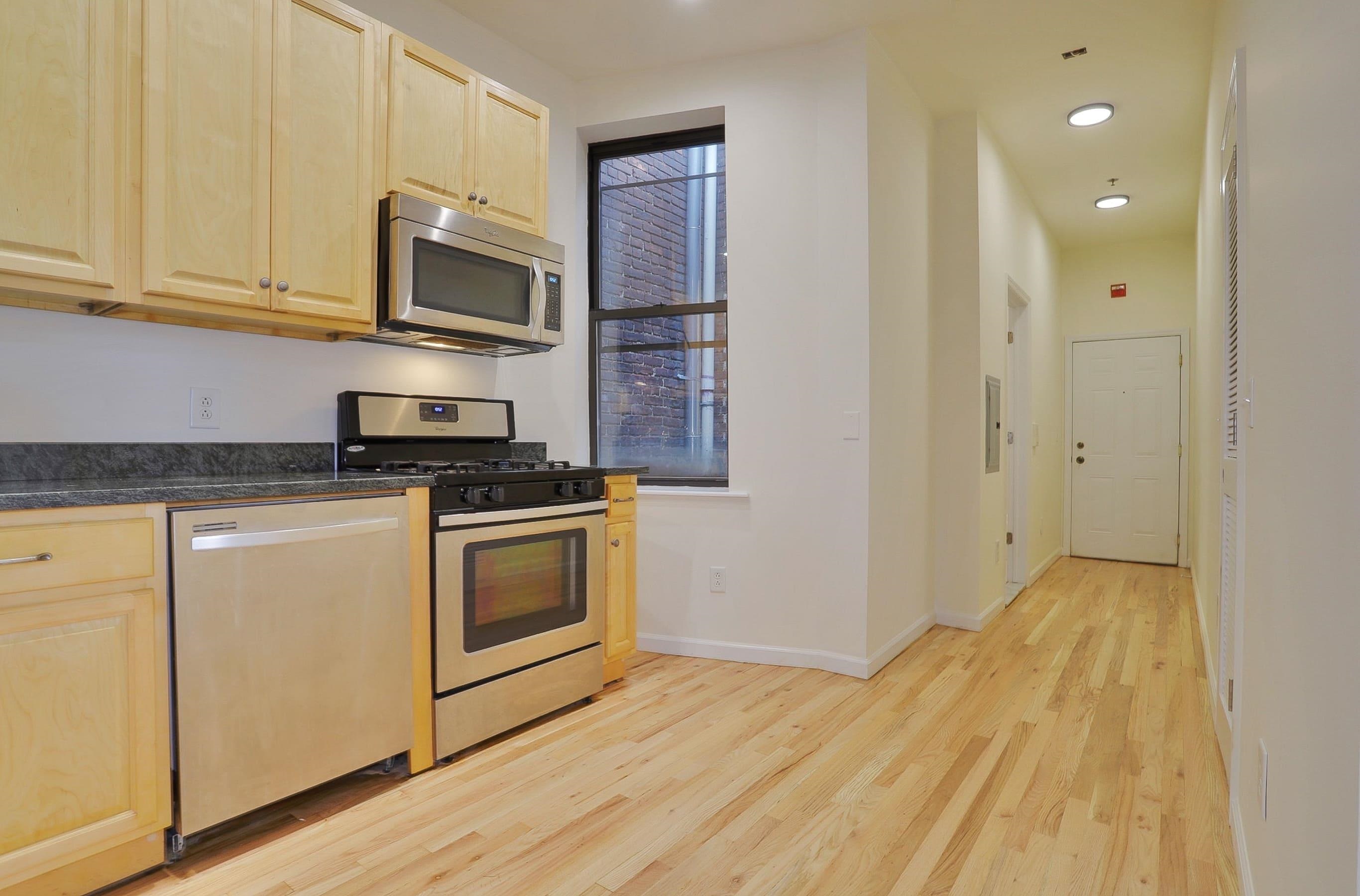 105 11TH ST Unit: 4F