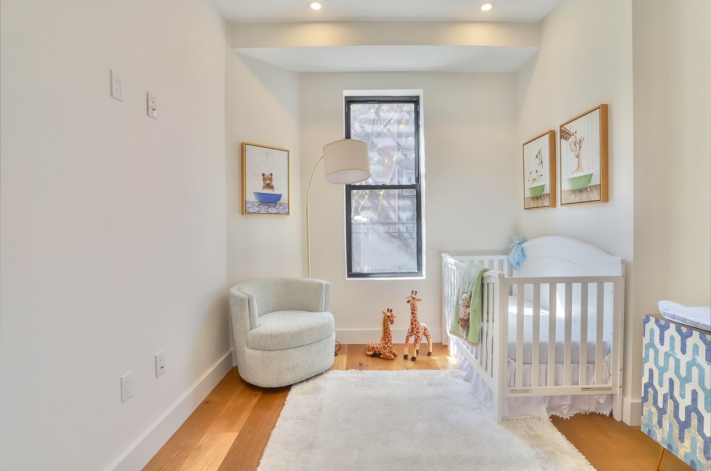 842 PARK AVE Unit: 302