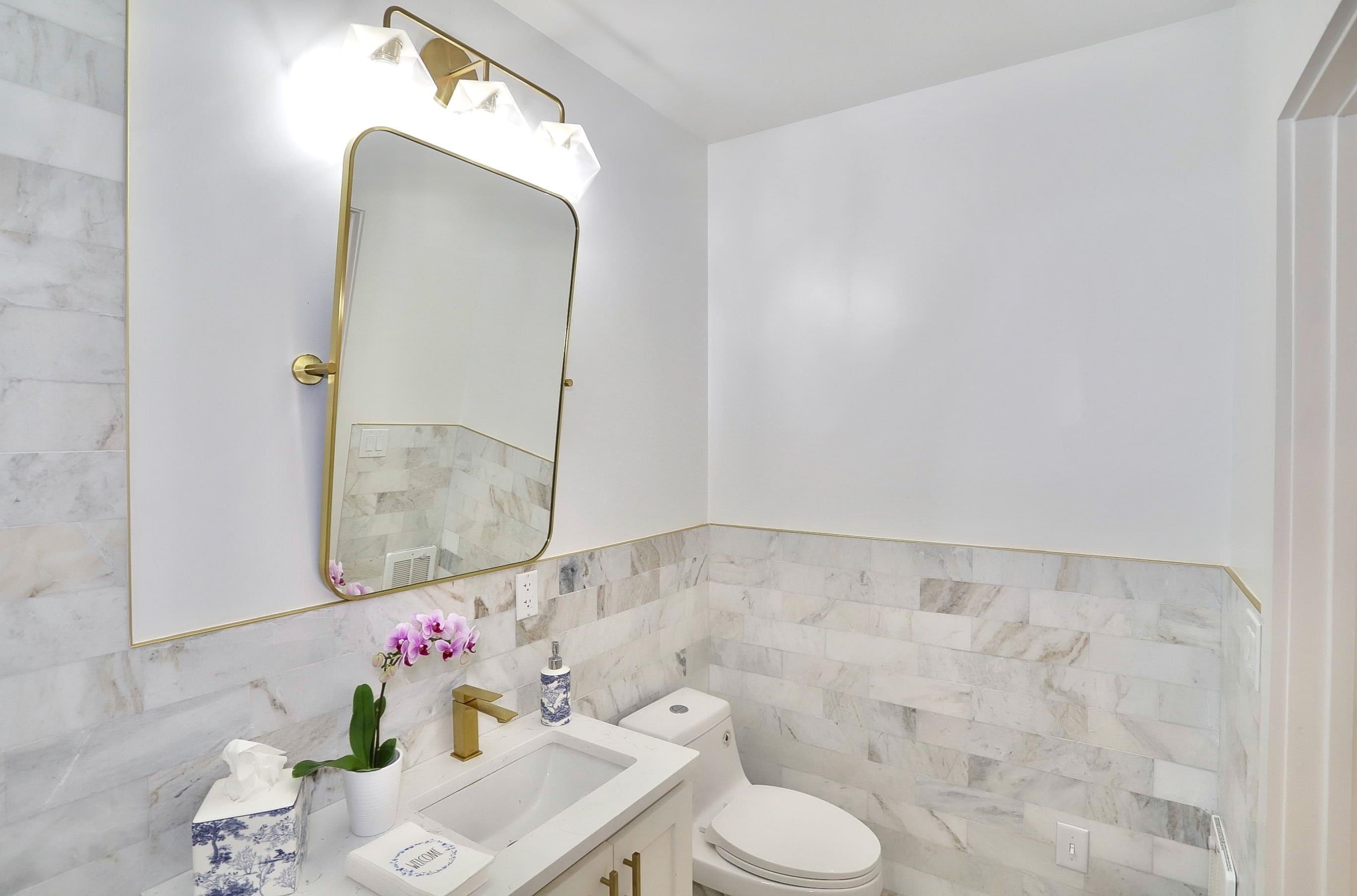 842 PARK AVE Unit: 302