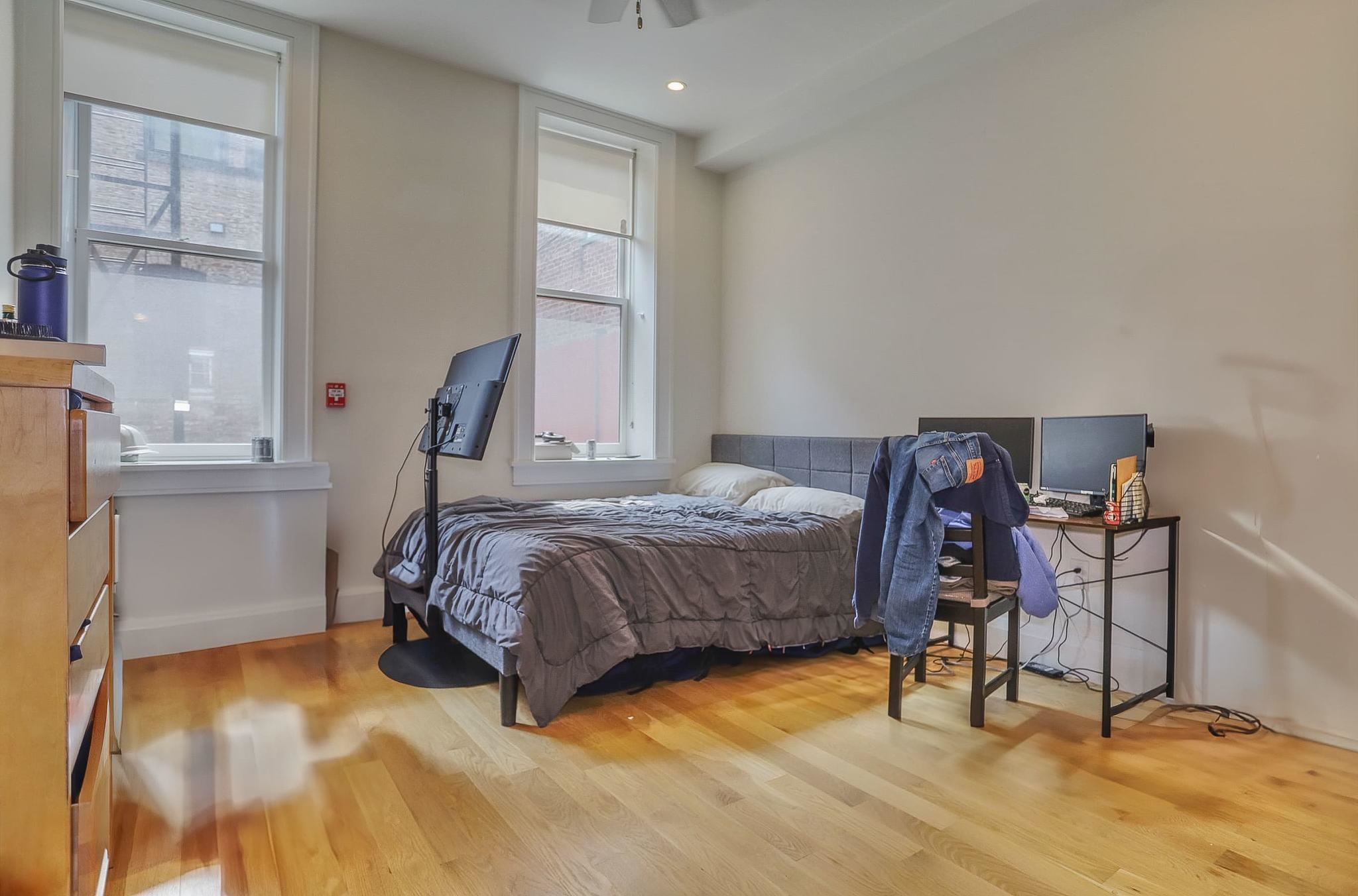 627 WASHINGTON ST Unit: 1