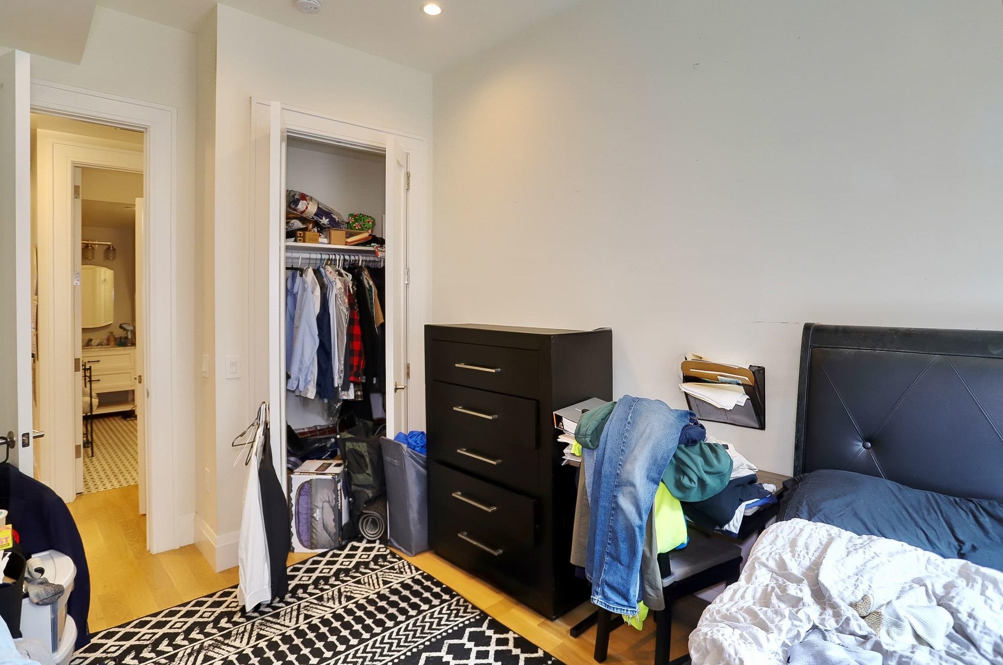 627 WASHINGTON ST Unit: 1