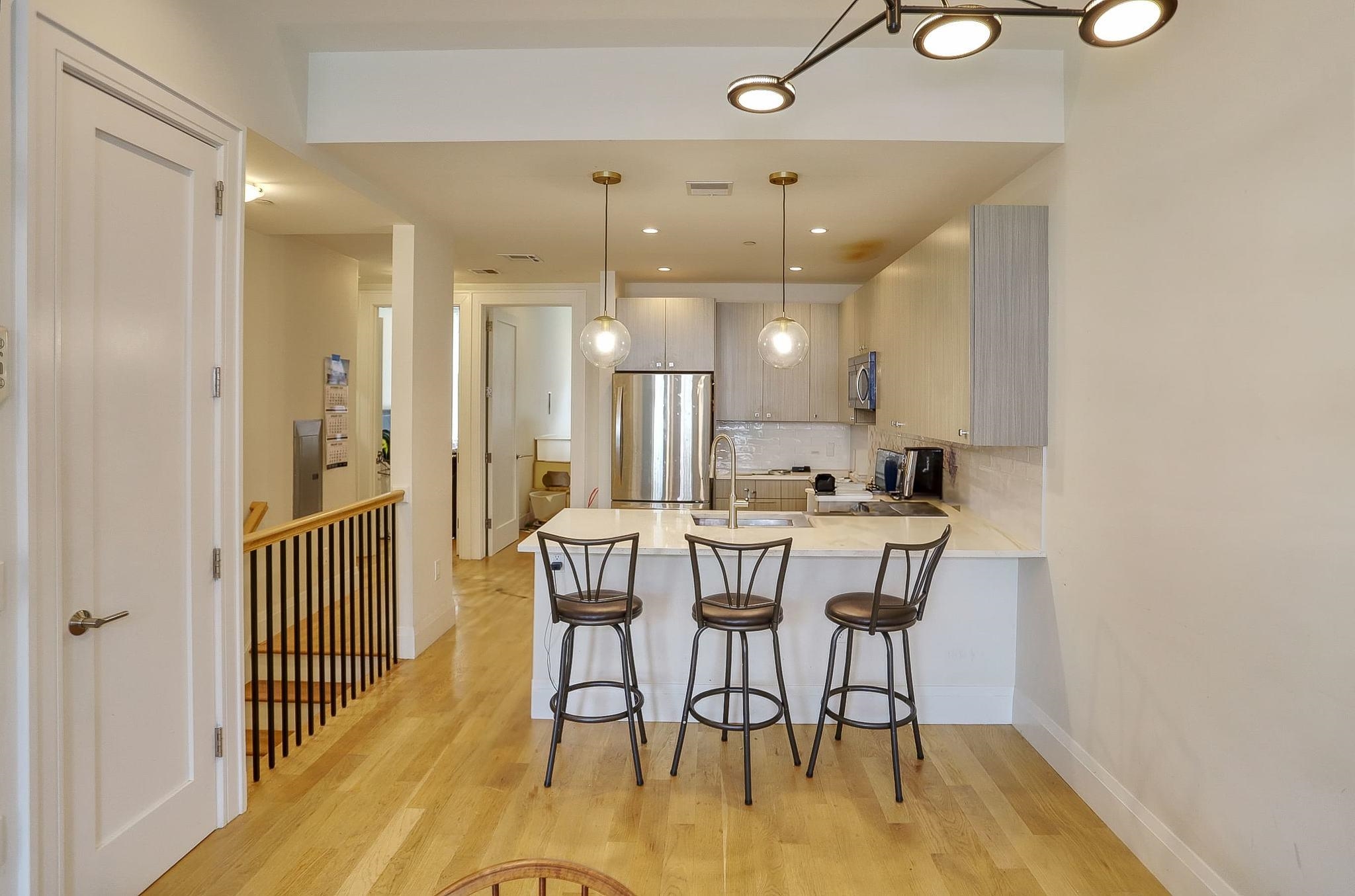 627 WASHINGTON ST Unit: 1