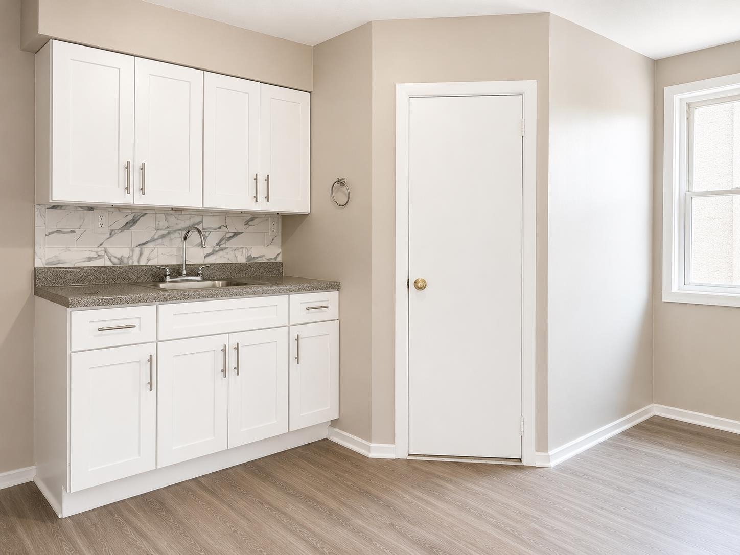460 MERCER ST Unit: 3L