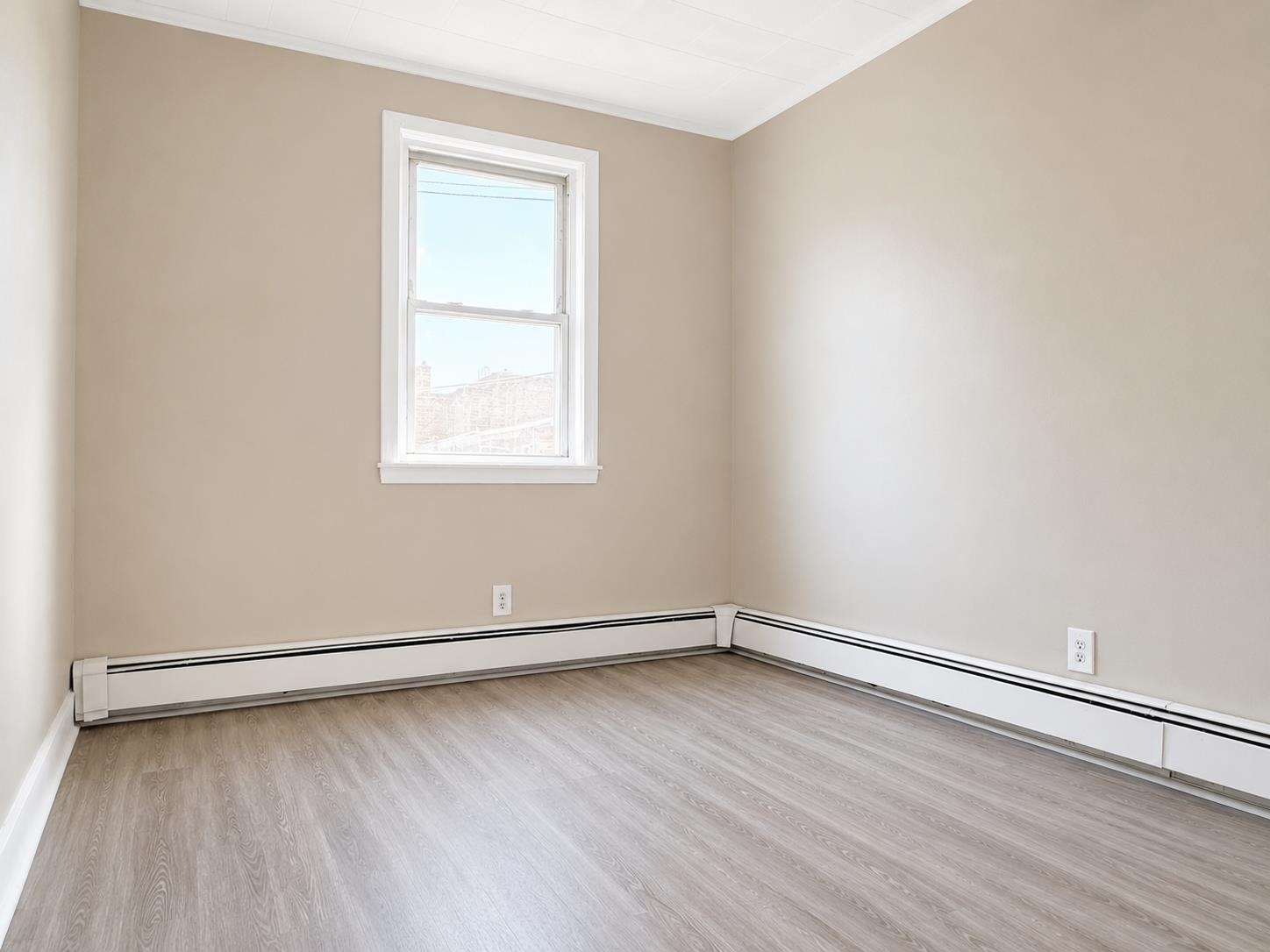 460 MERCER ST Unit: 3L