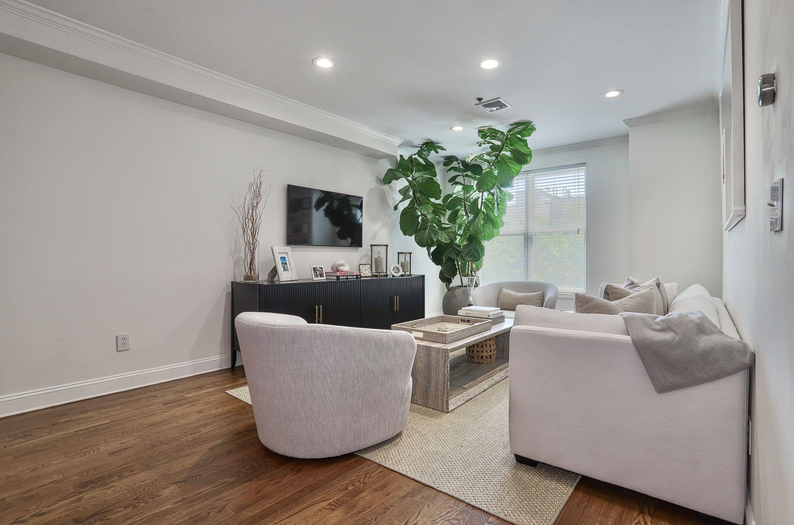 725 JEFFERSON ST Unit: 28