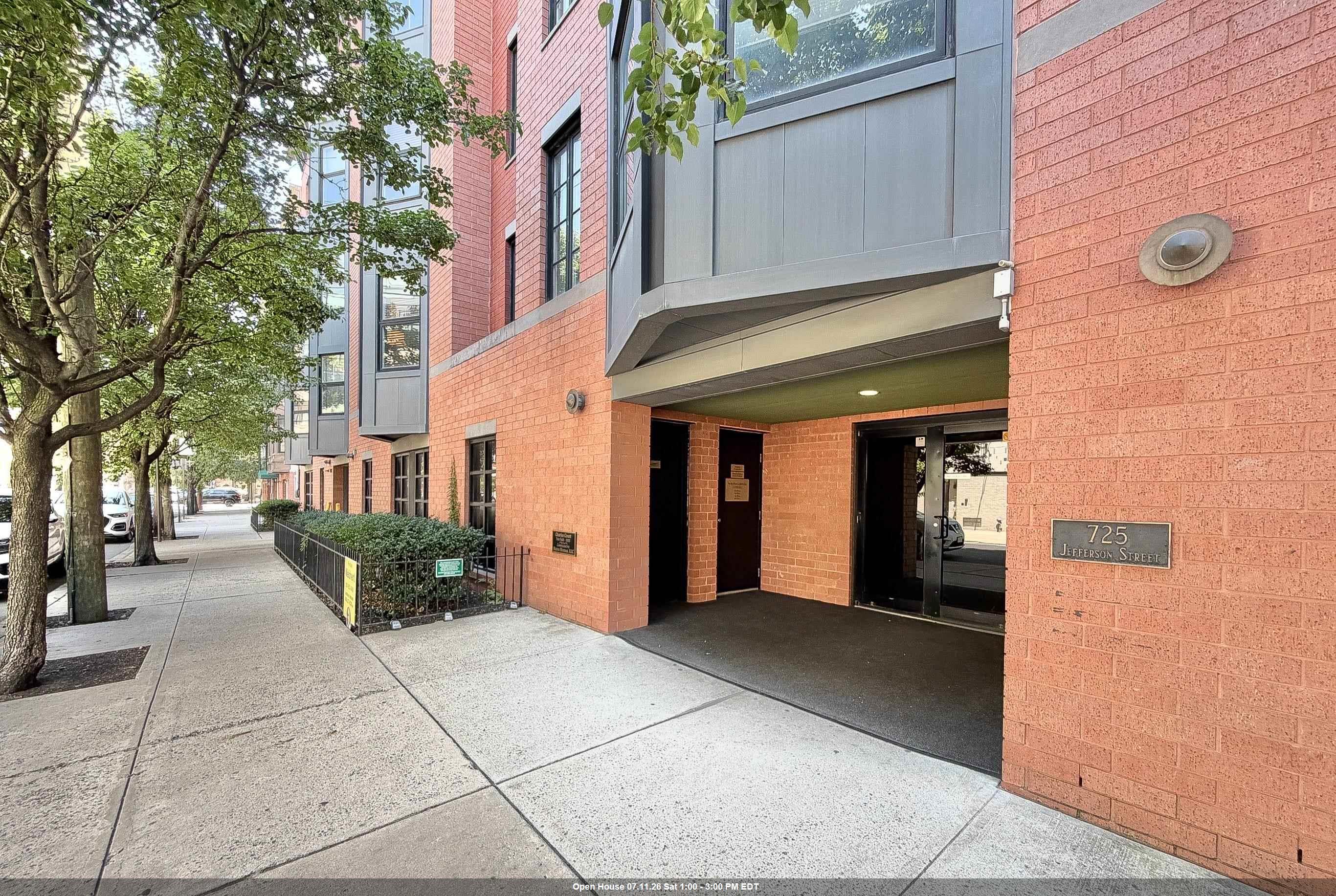 725 JEFFERSON ST Unit: 28