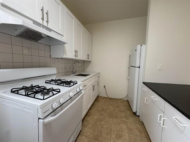 589 PALISADE AVE Unit: 2