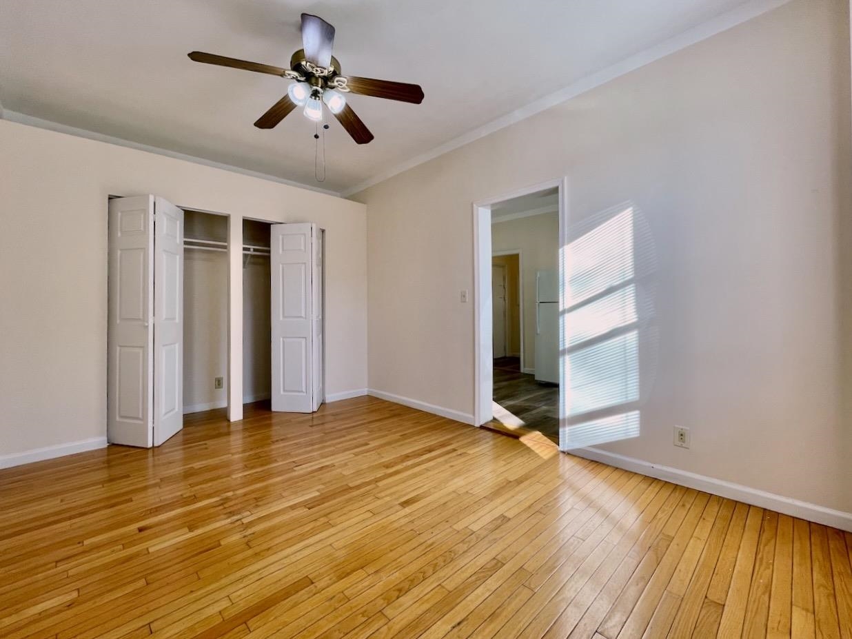1614 SUMMIT AVE Unit: 4