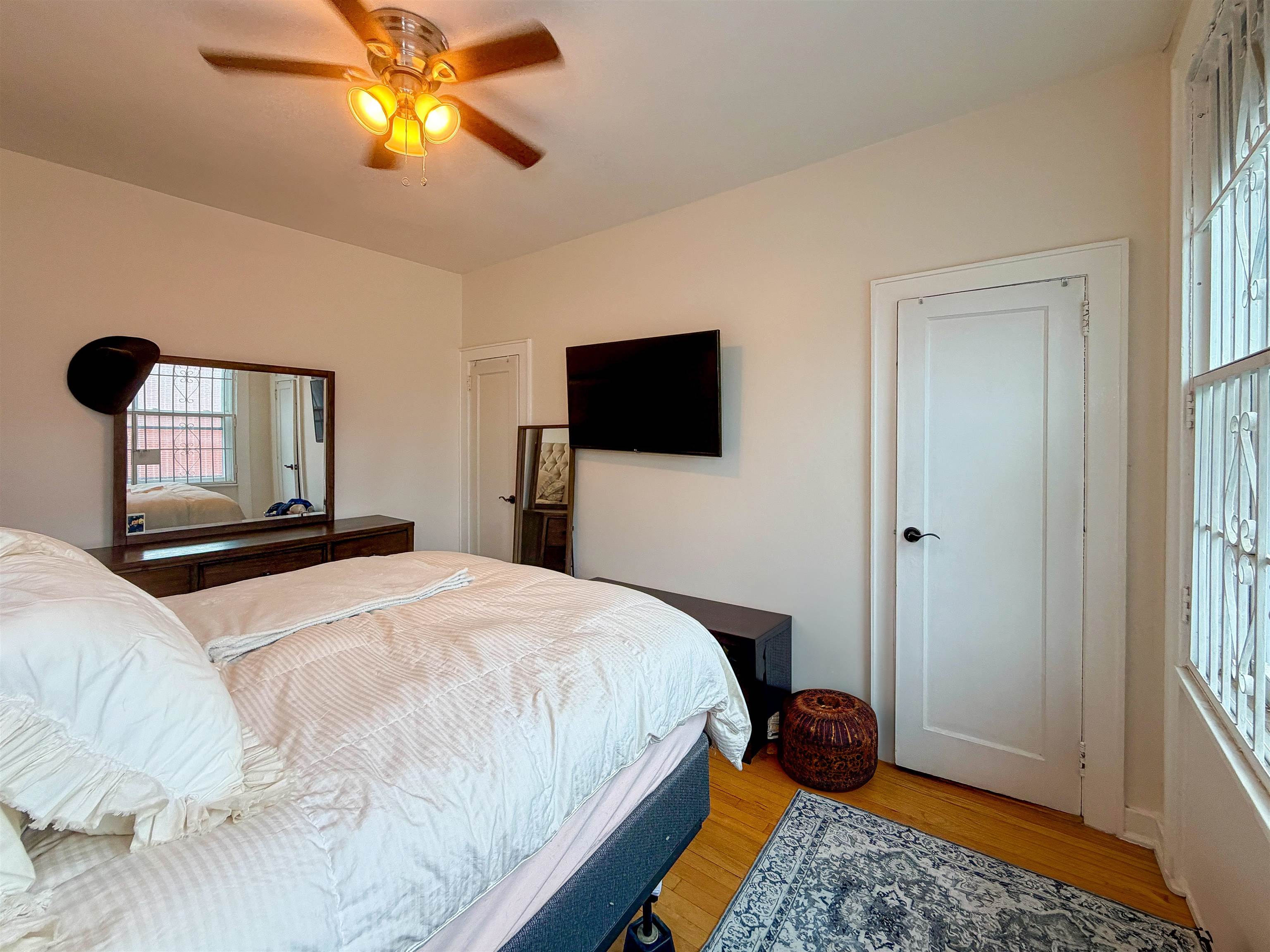 740 WASHINGTON ST Unit: 6