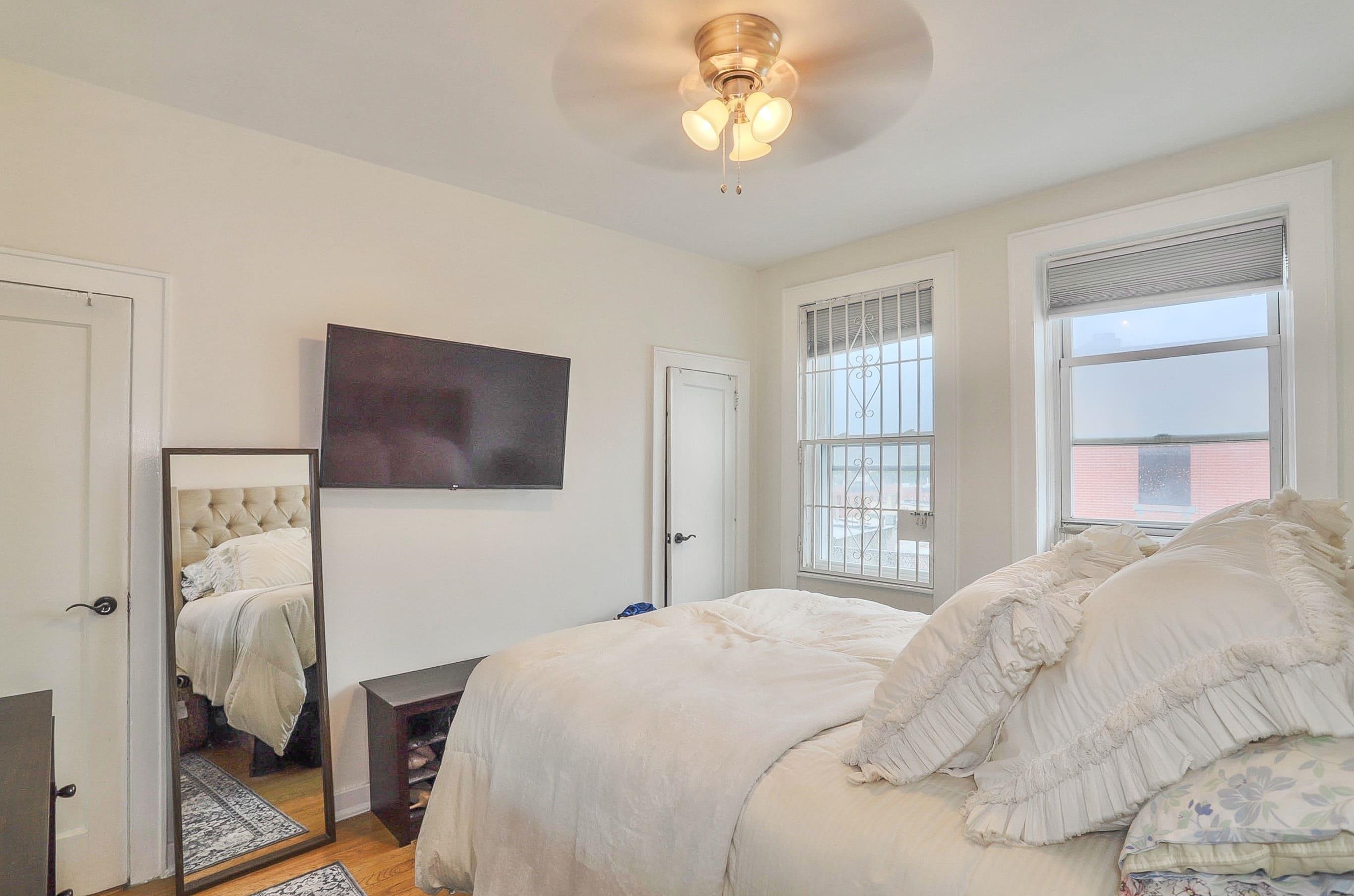 740 WASHINGTON ST Unit: 6