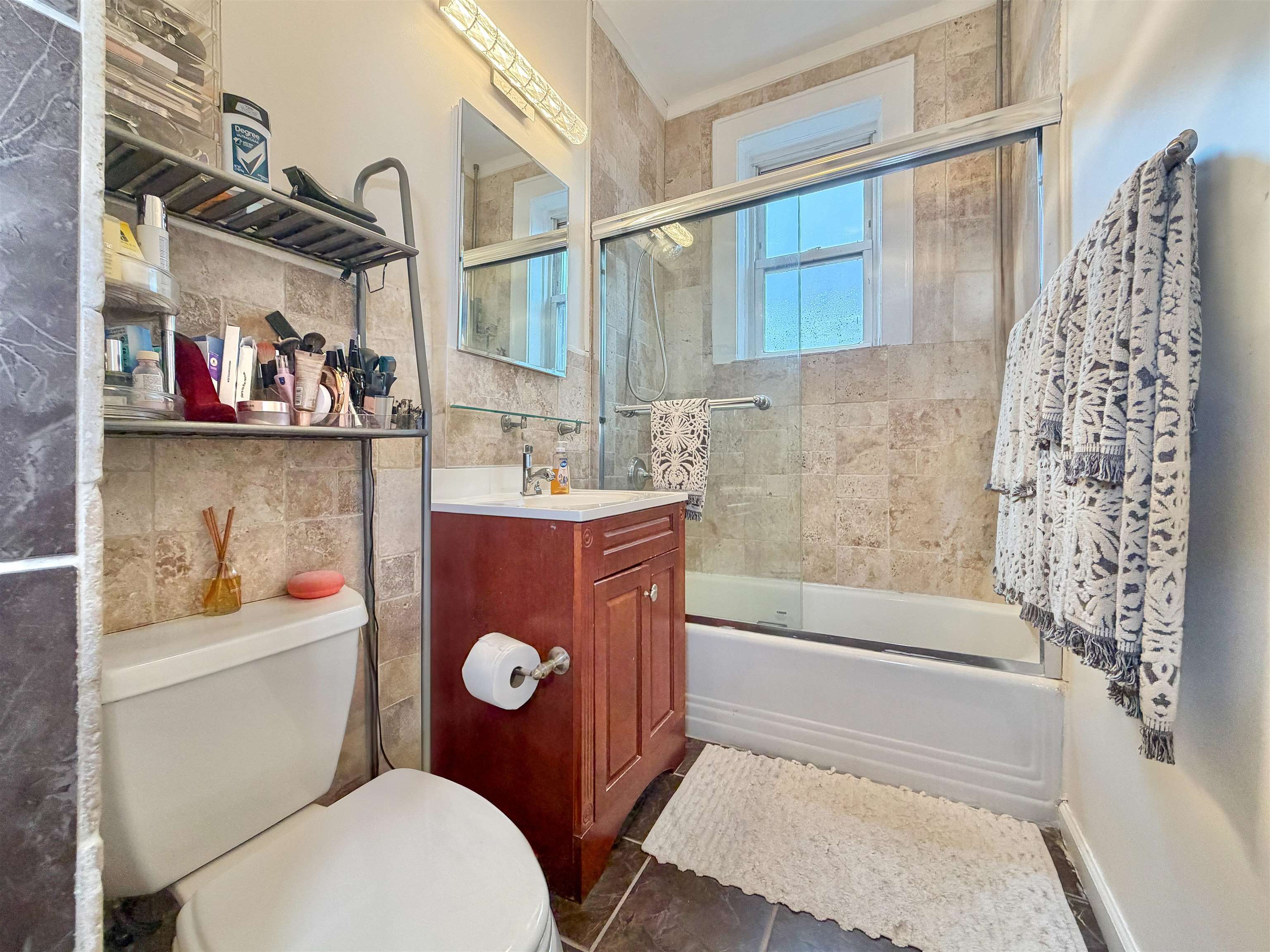 740 WASHINGTON ST Unit: 6