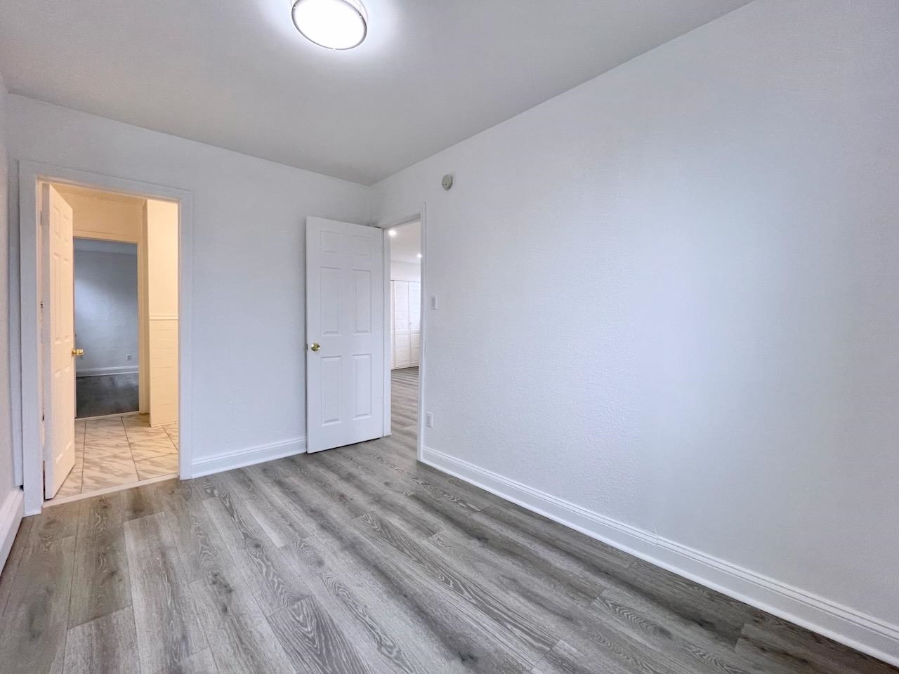 389 MONMOUTH ST Unit: 3