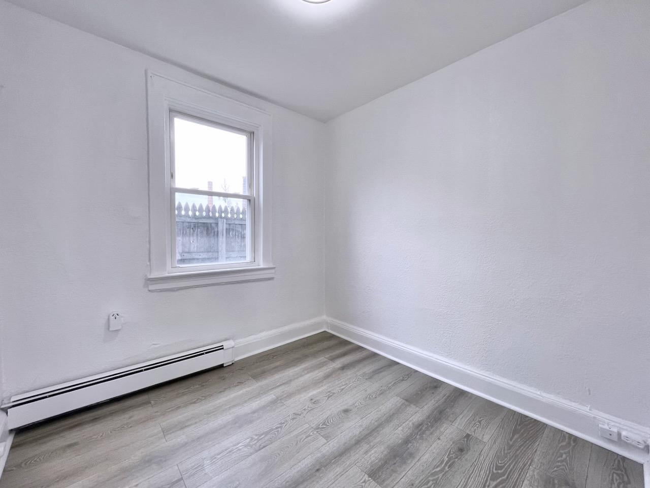 389 MONMOUTH ST Unit: 3