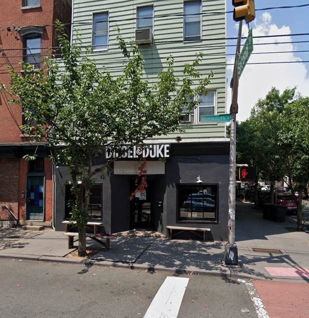 389 MONMOUTH ST Unit: 3