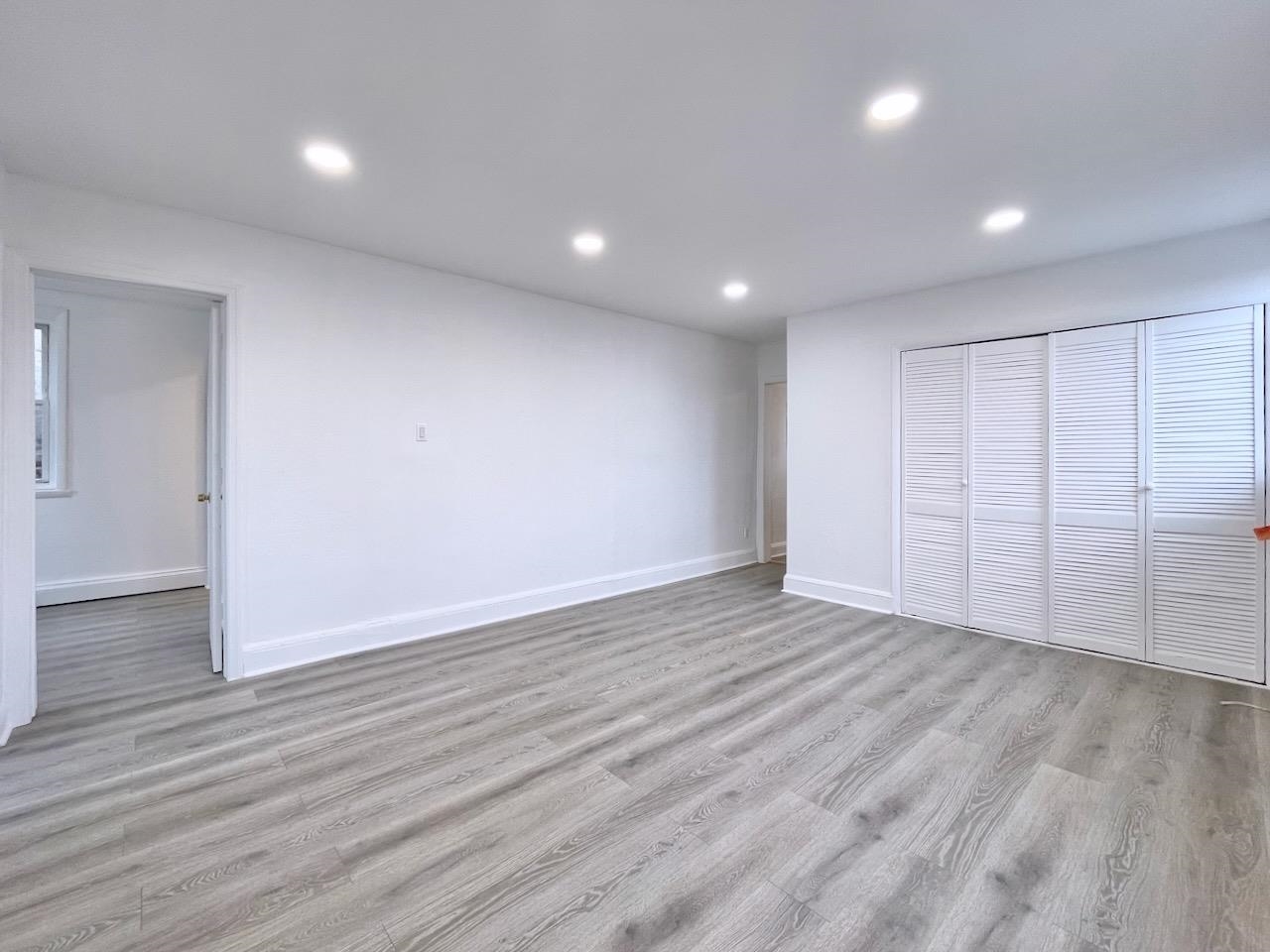 389 MONMOUTH ST Unit: 3