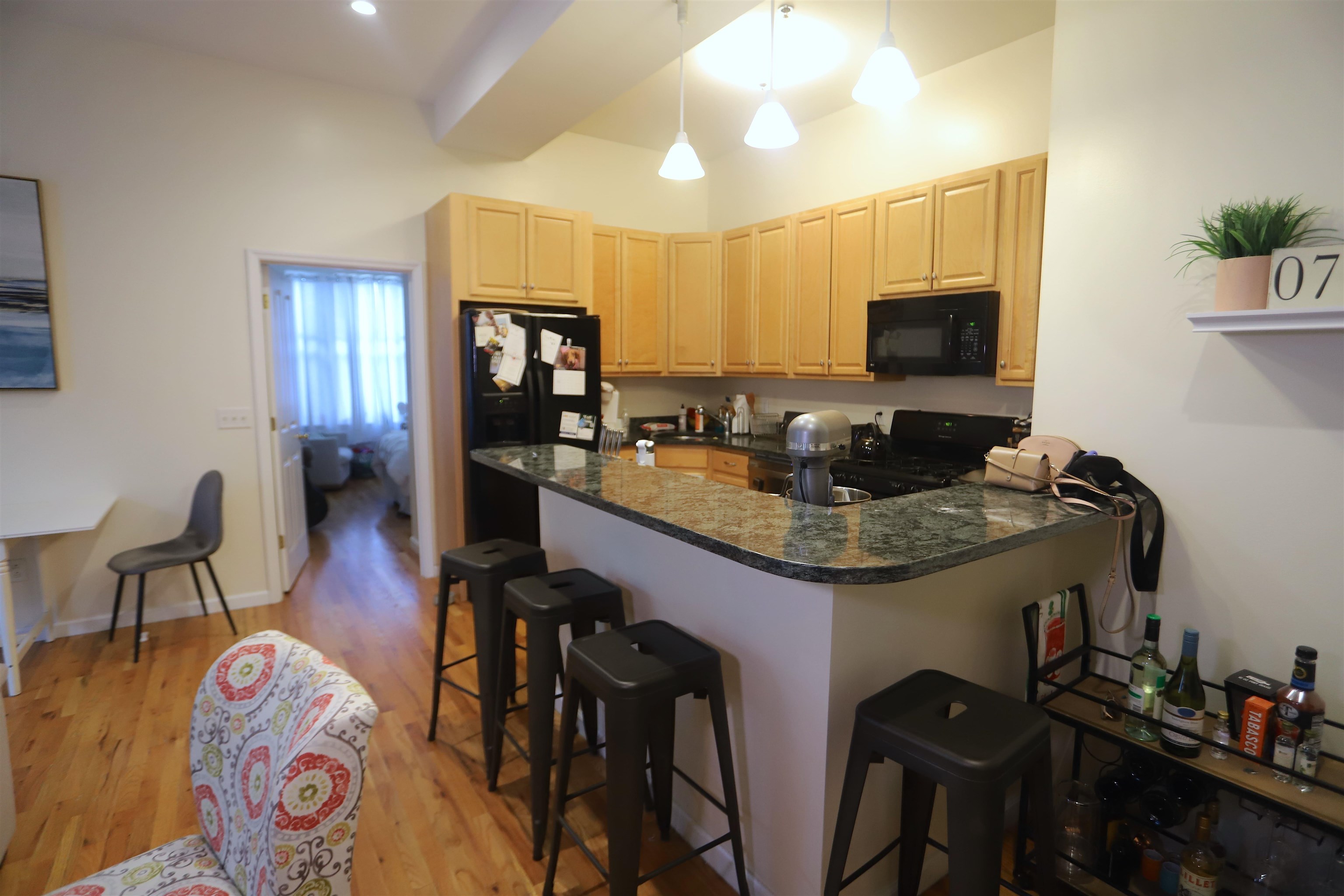 105 11TH ST Unit: 2F