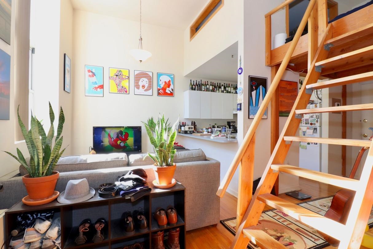 450 7TH ST Unit: 1M
