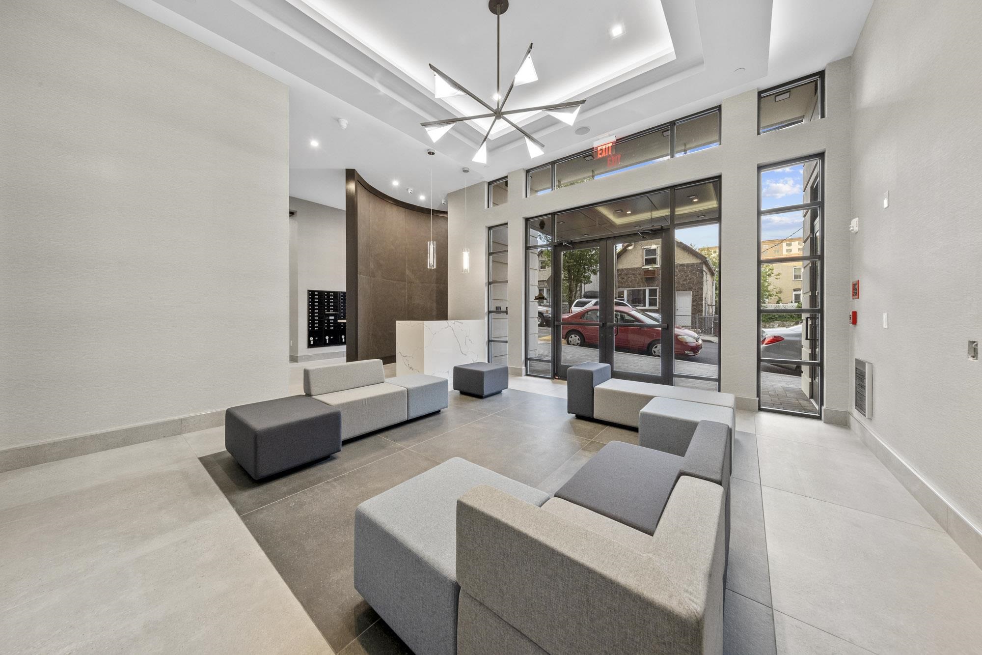 121 34TH ST Unit: 314