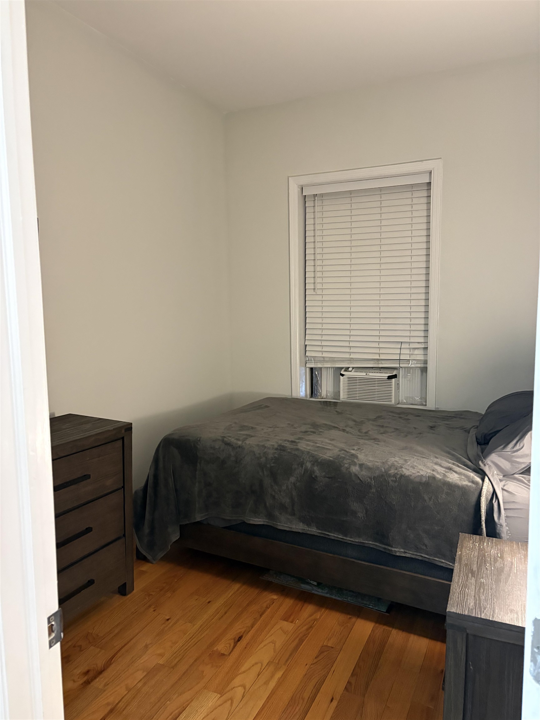 102 WASHINGTON ST Unit: 4D