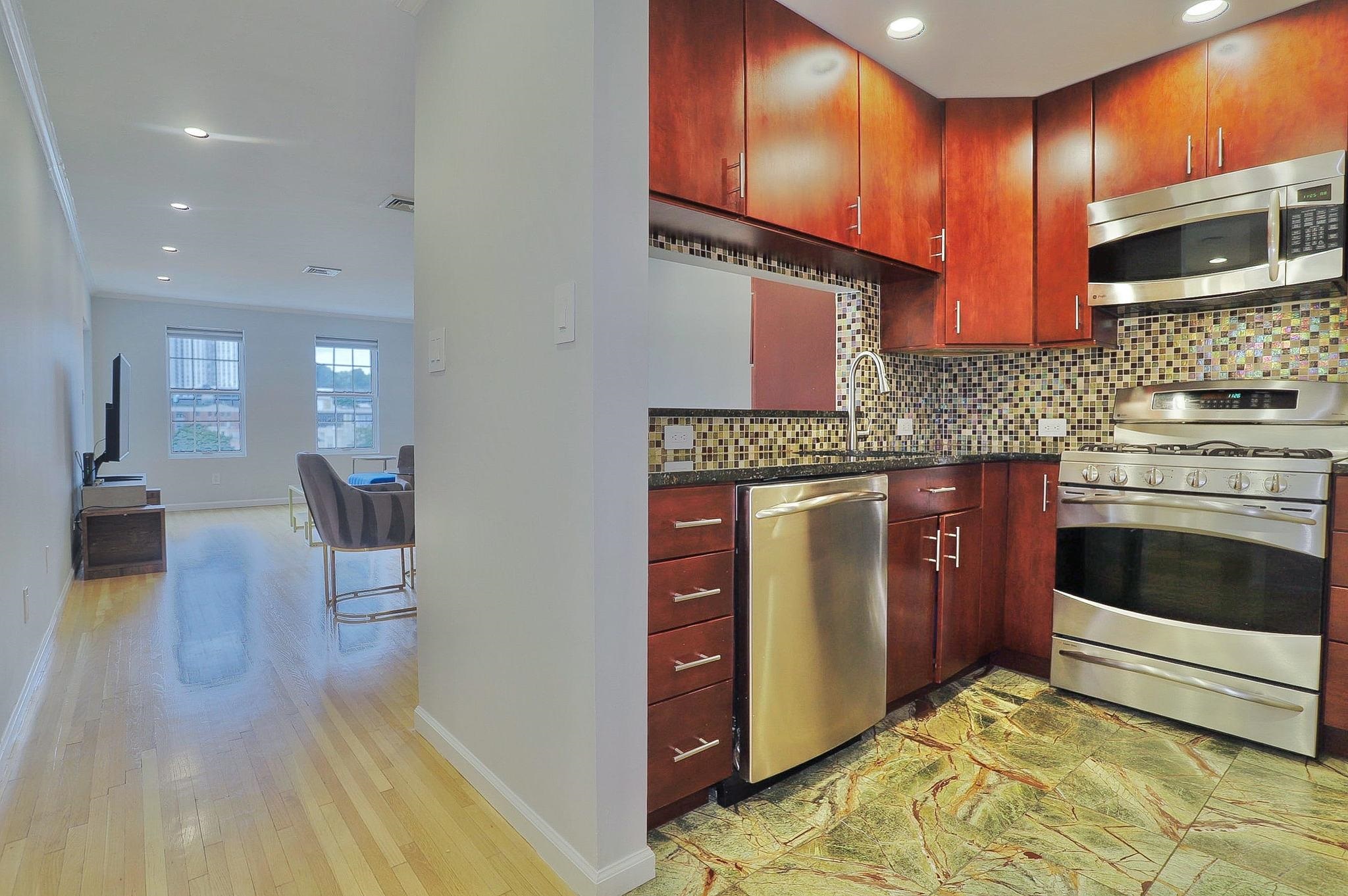 1001 CLINTON ST Unit: 5B