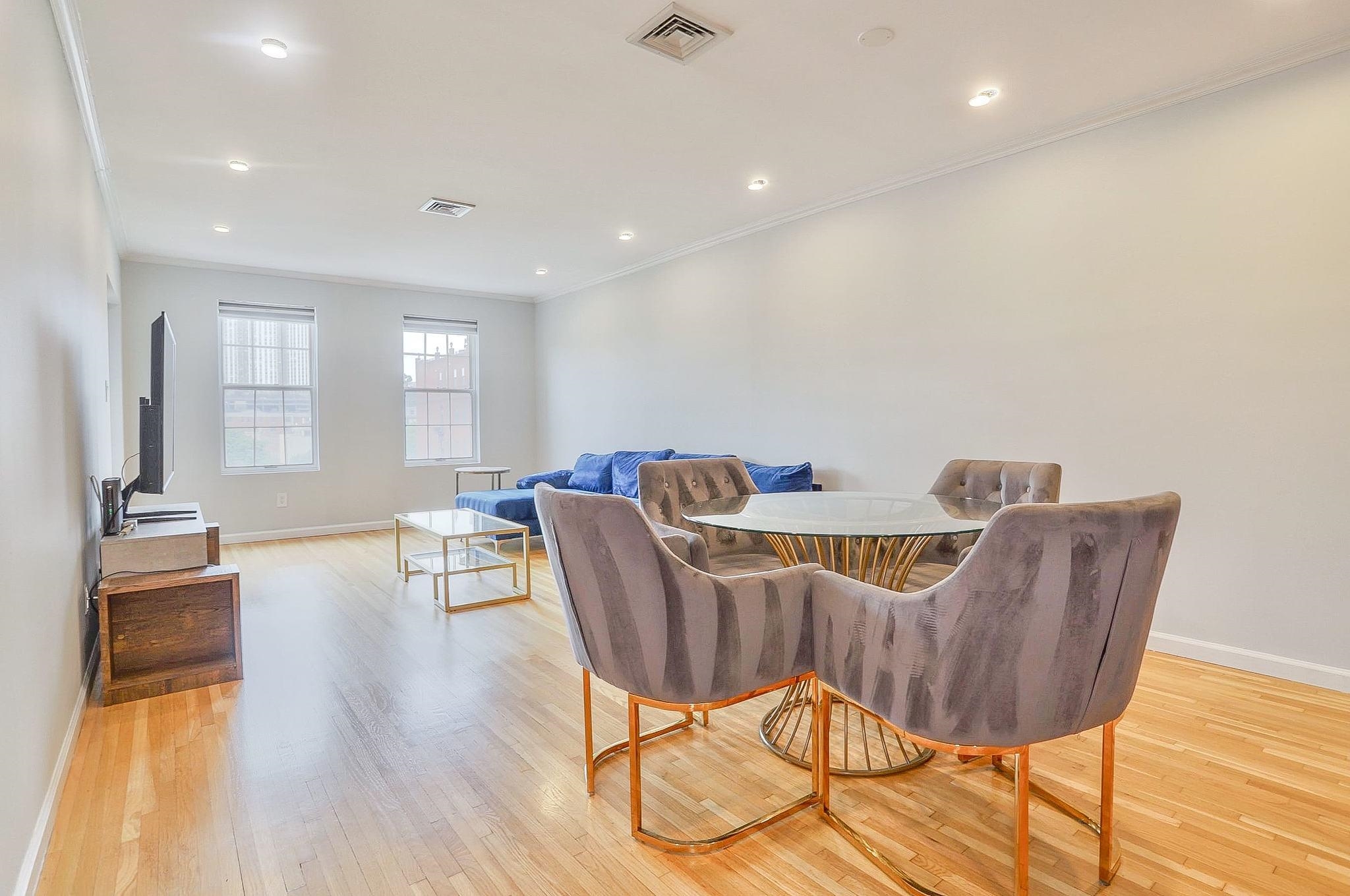 1001 CLINTON ST Unit: 5B