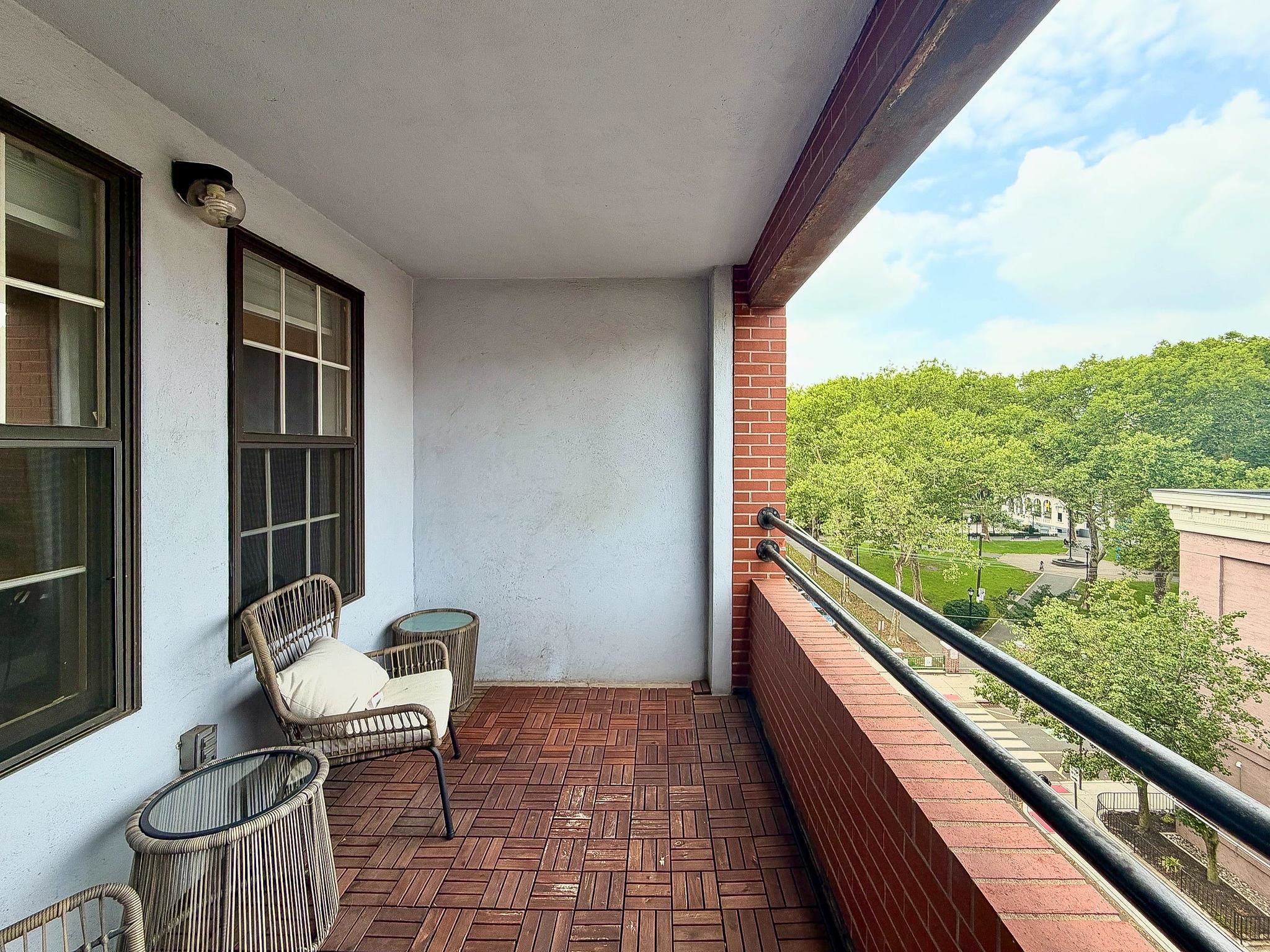 1001 CLINTON ST Unit: 5B