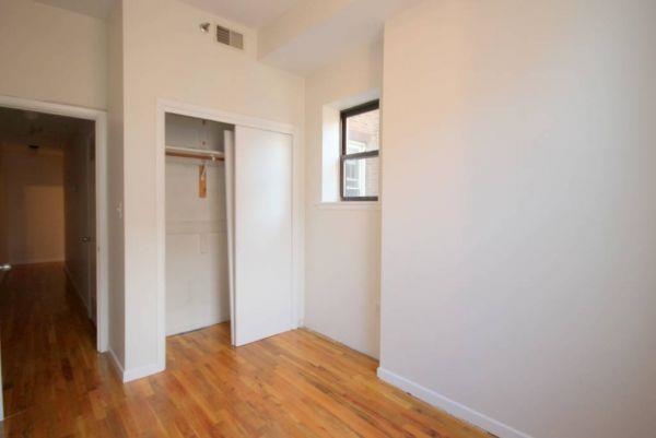 108 14TH ST Unit: 4W