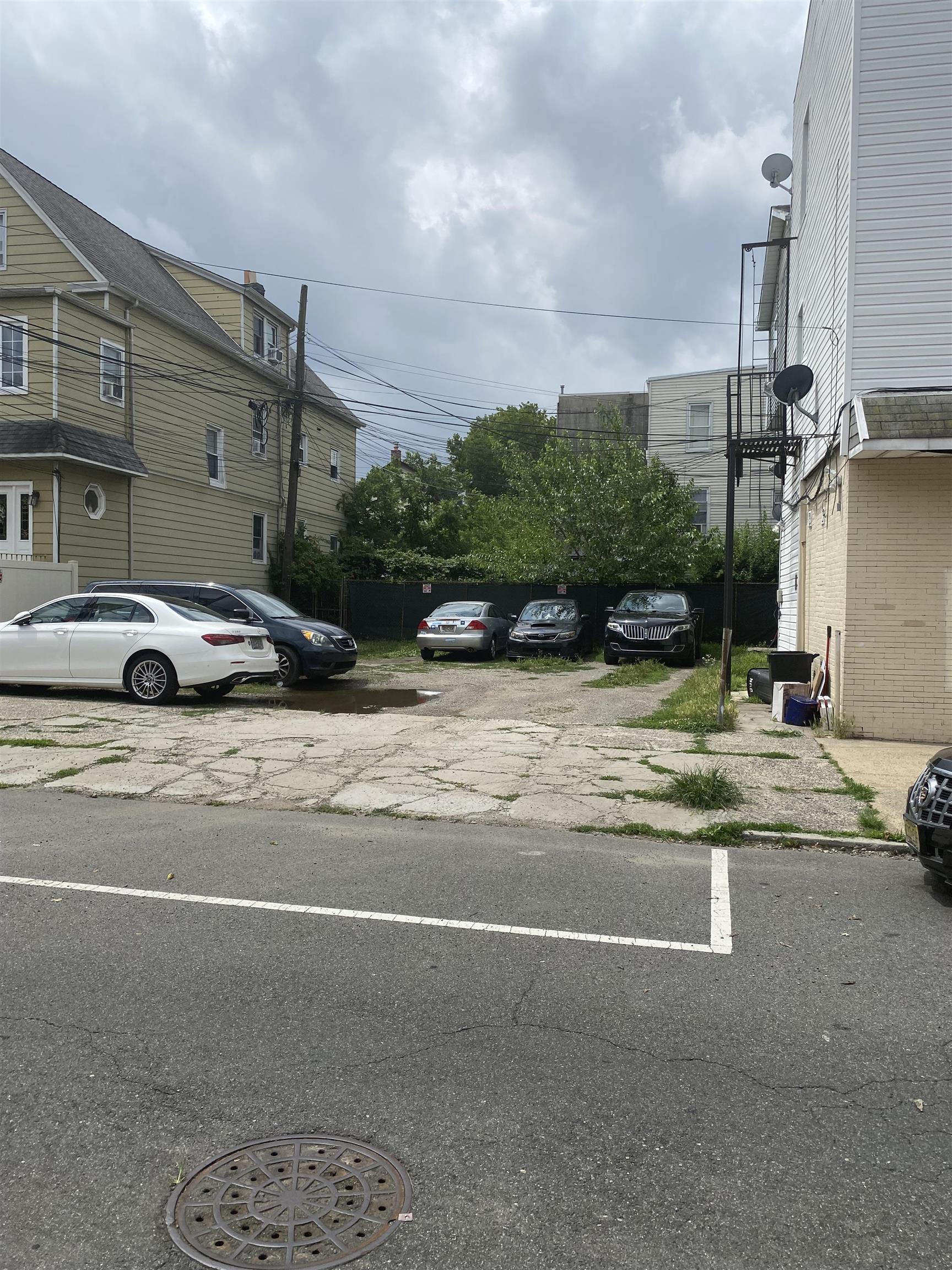 842-844 BROADWAY