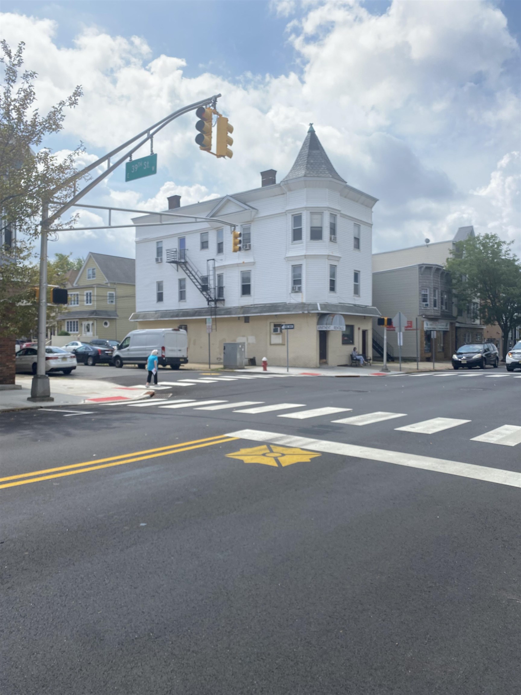 842-844 BROADWAY