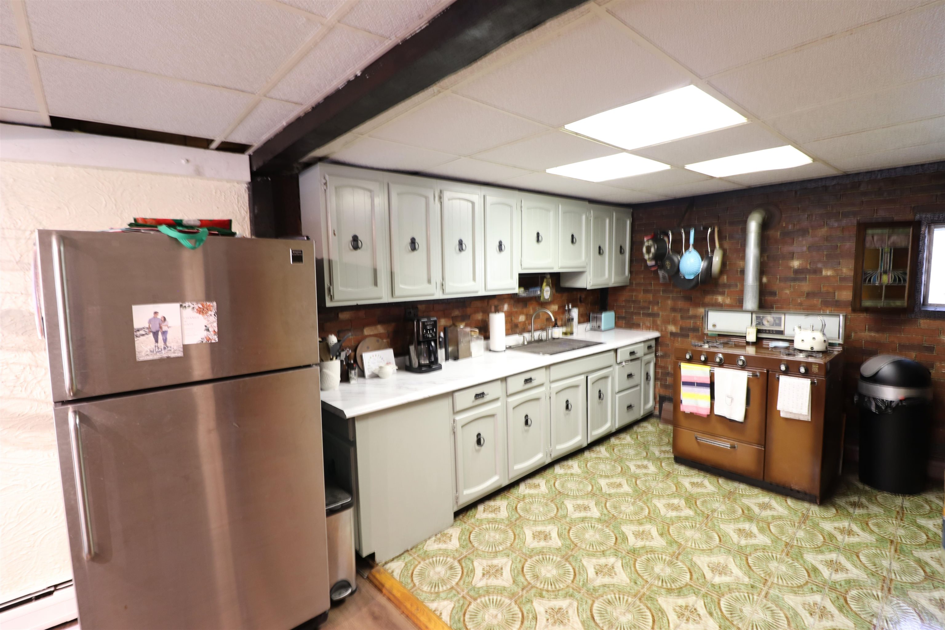 612 GRAND ST Unit: BH