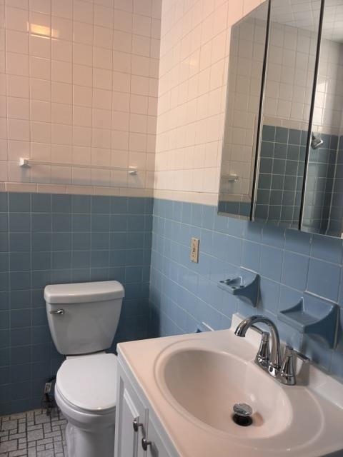 63 5TH ST Unit: 3