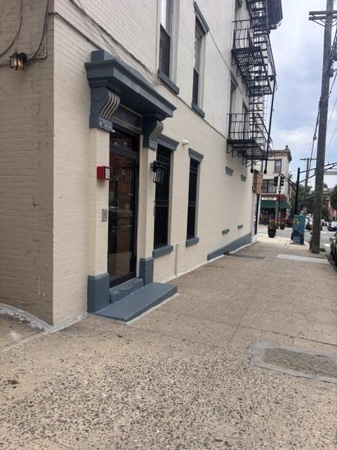 63 5TH ST Unit: 3