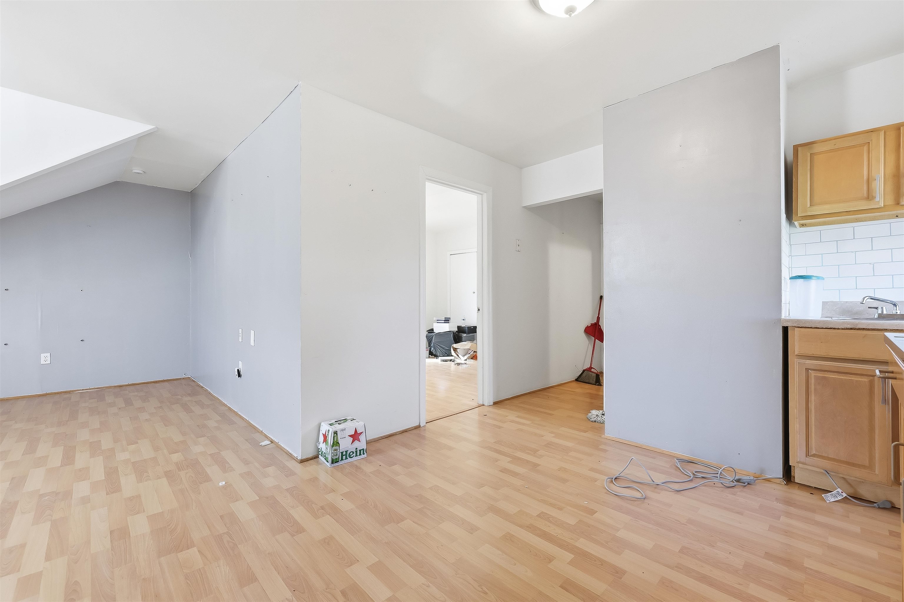 39 STRUYK AVE