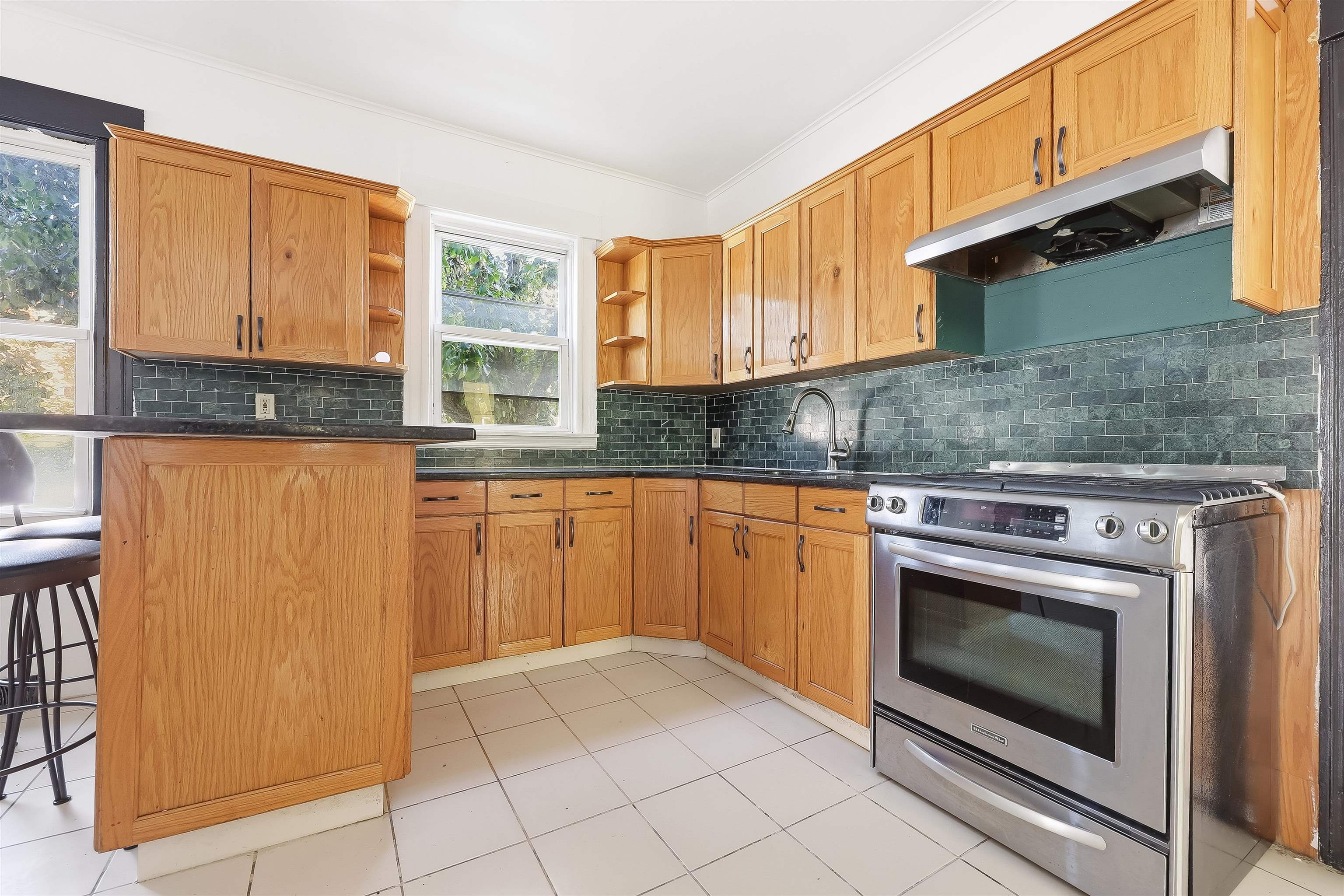 39 STRUYK AVE