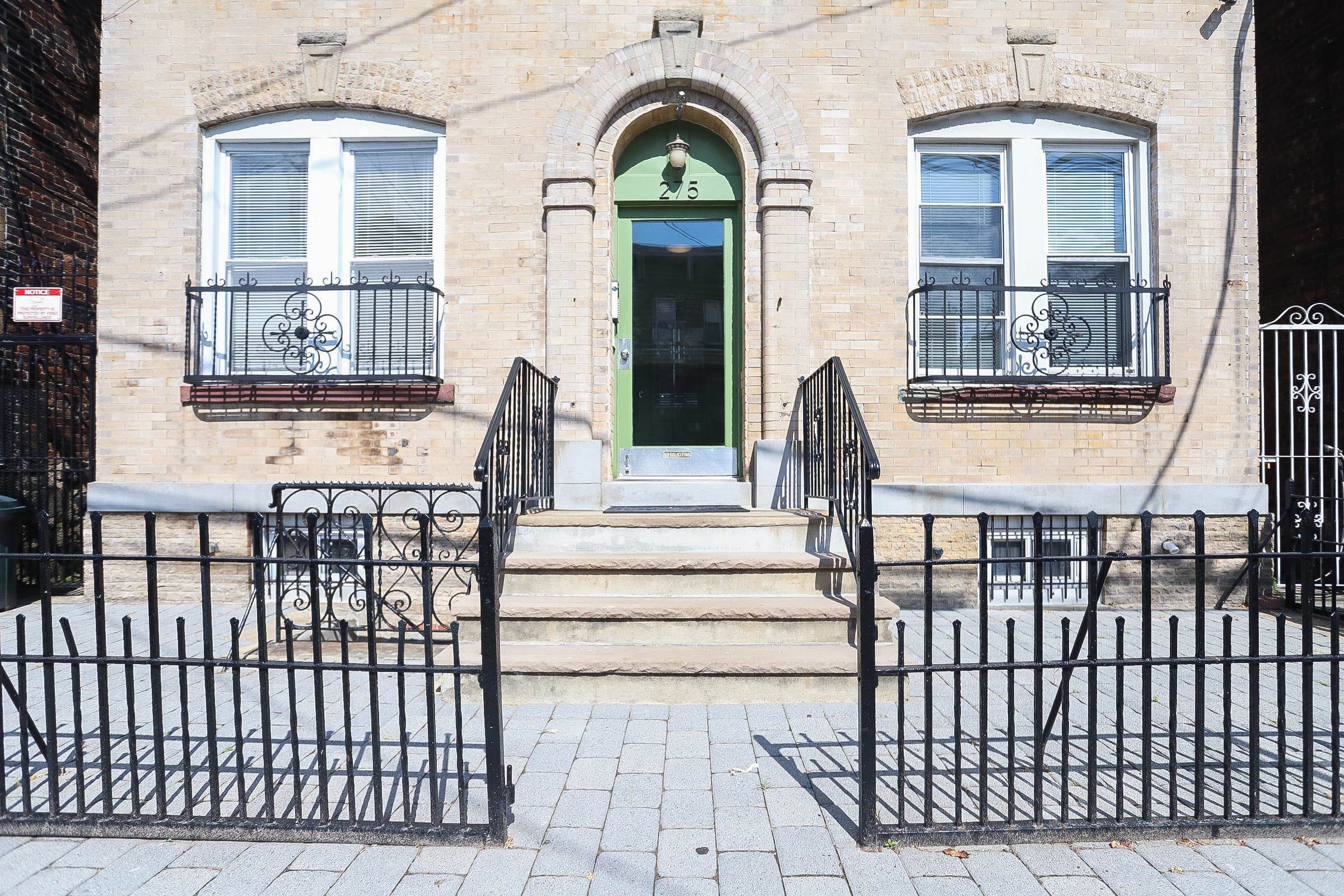 275 WEBSTER AVE Unit: 2