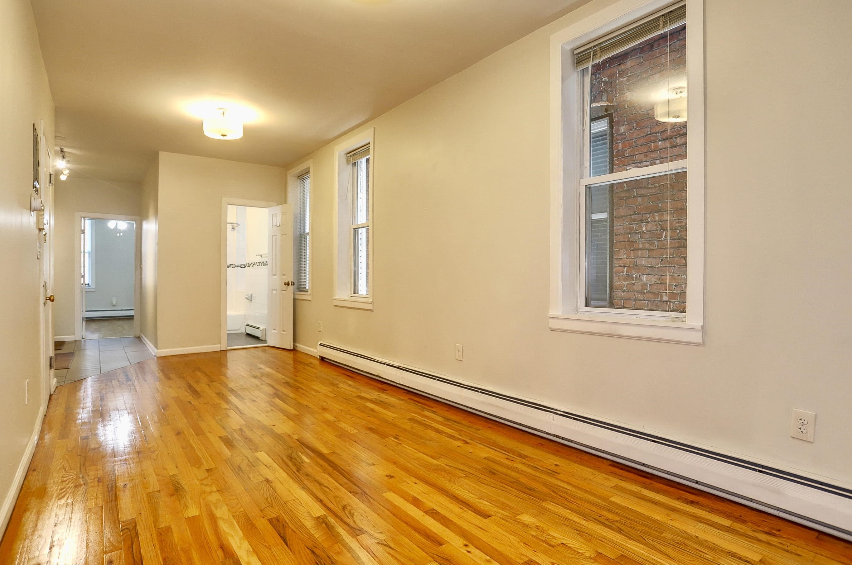 275 WEBSTER AVE Unit: 2