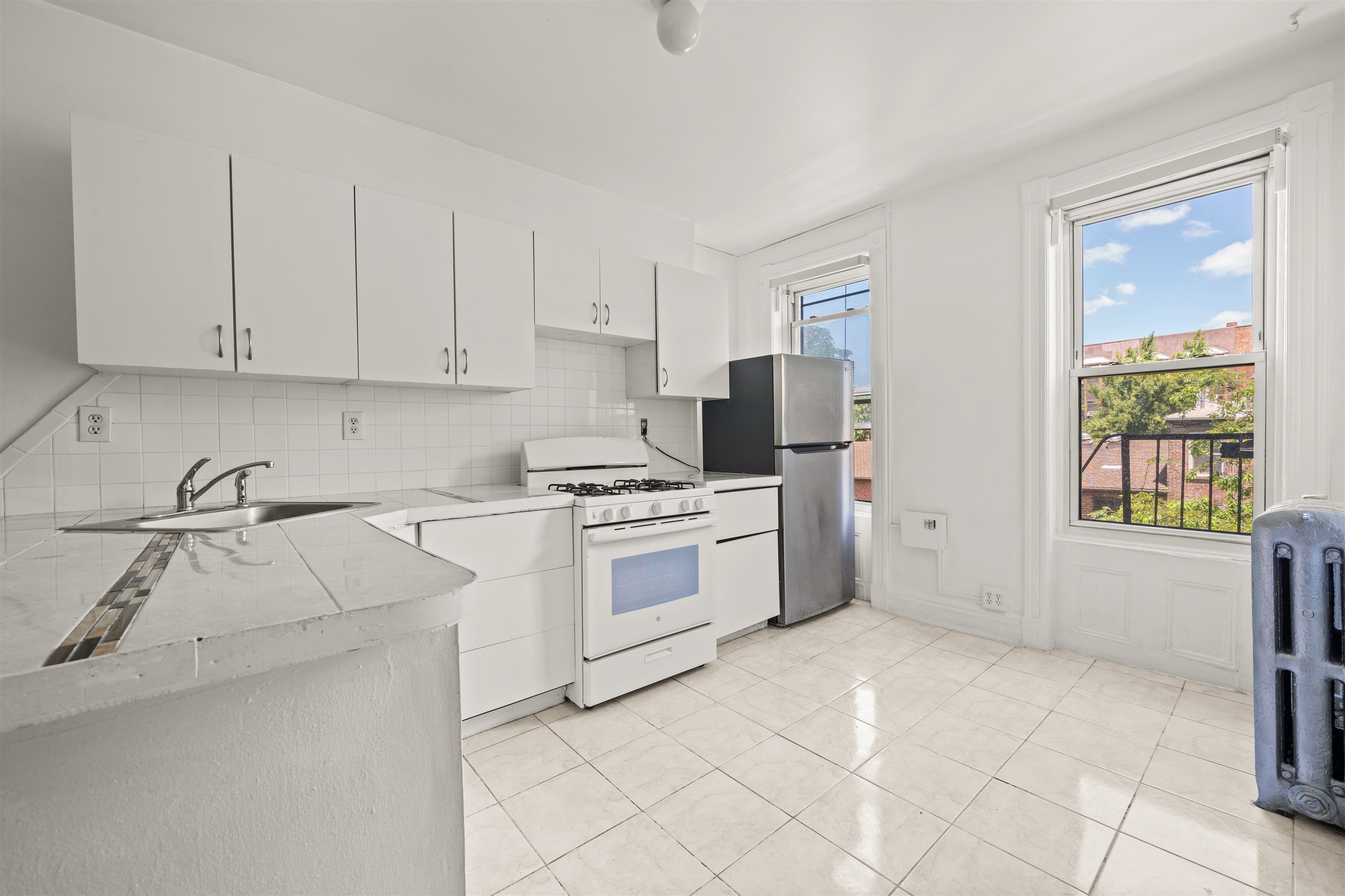 314 YORK ST Unit: 3