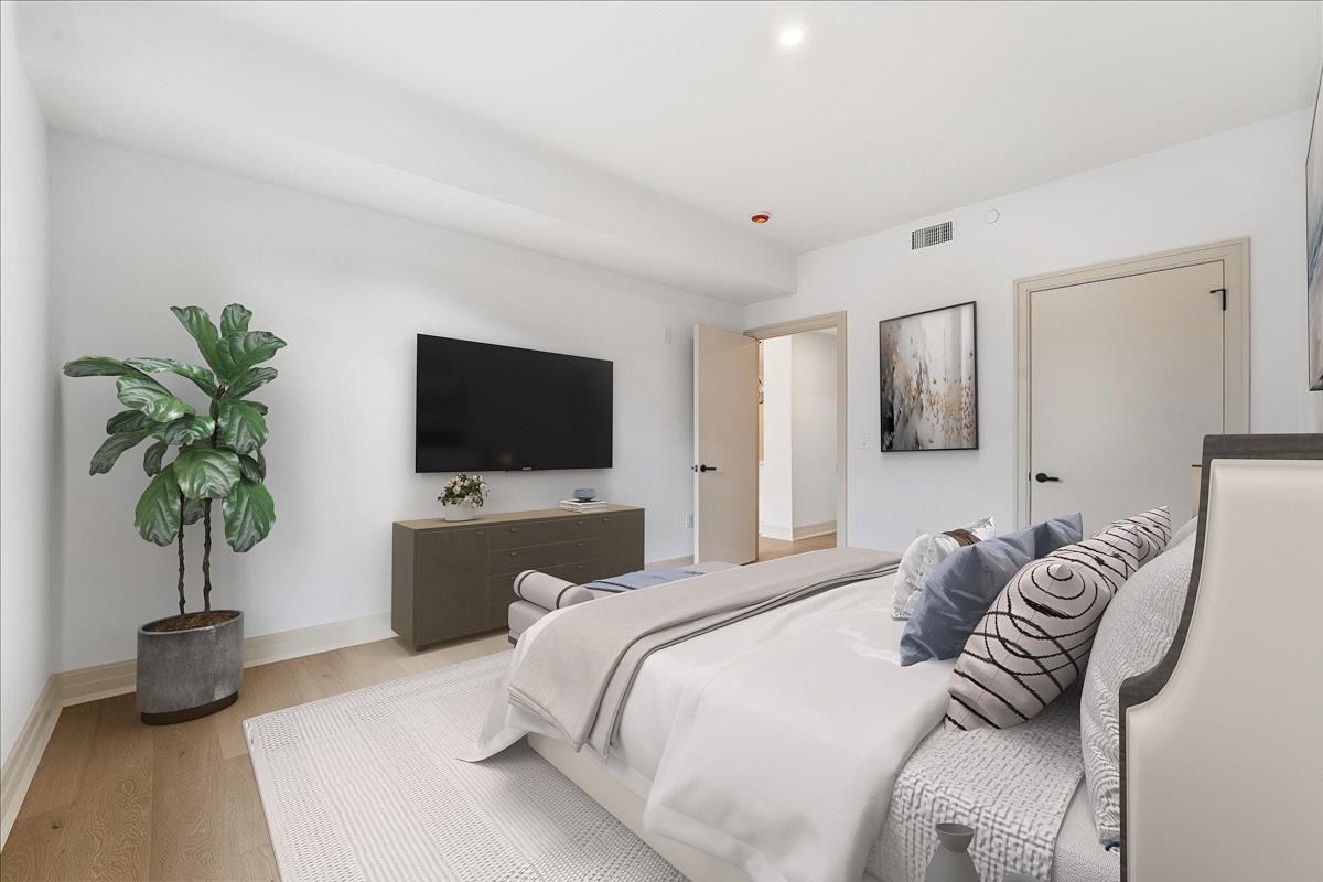 931 MADISON ST Unit: 307