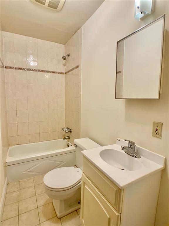 106 11TH ST Unit: 18
