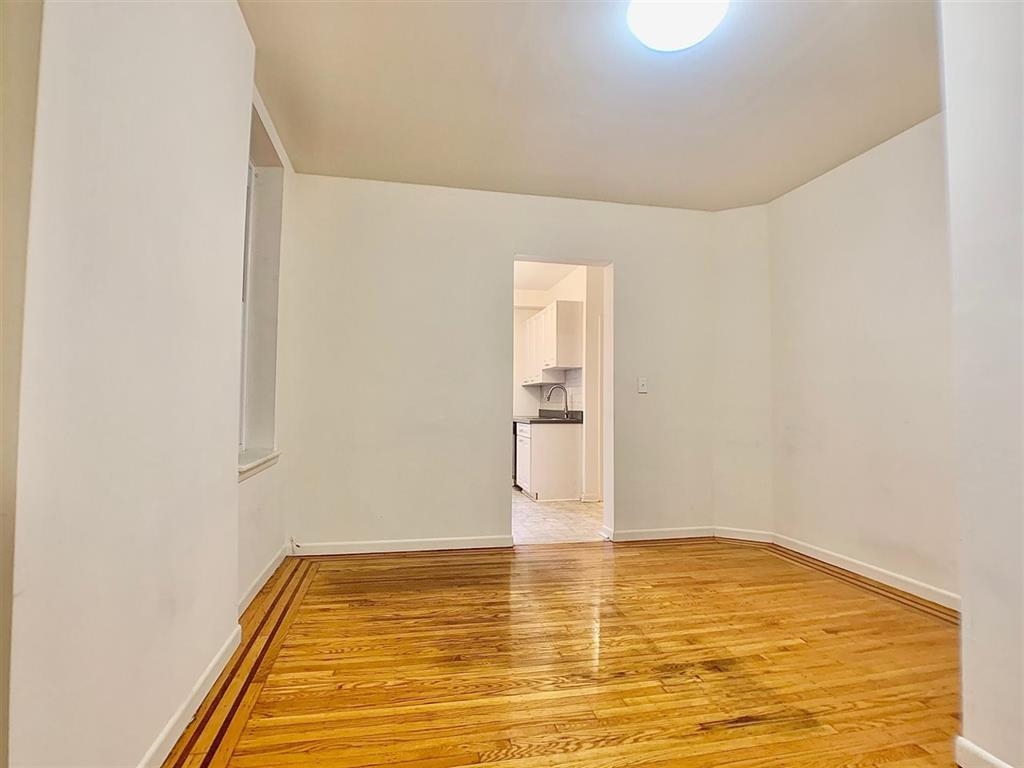 106 11TH ST Unit: 18