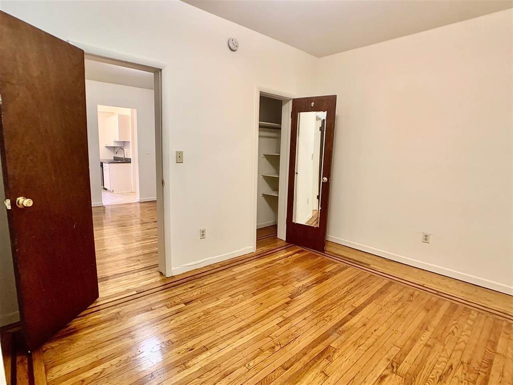 106 11TH ST Unit: 18