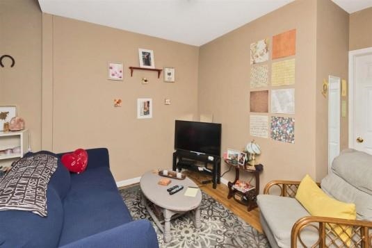 523 WASHINGTON ST Unit: 2