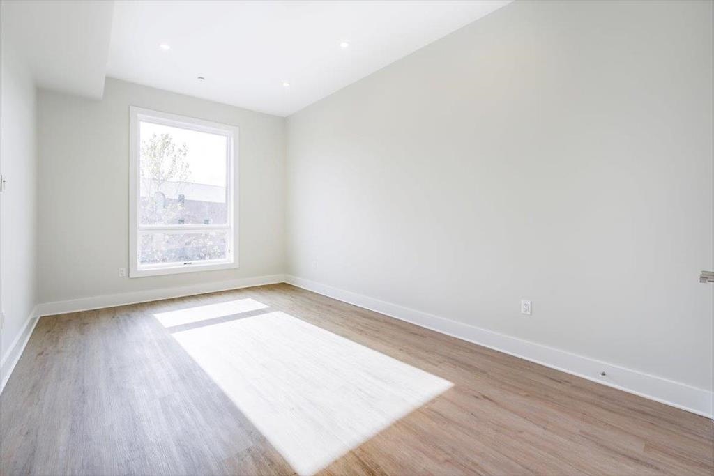 667-665 GRAND ST Unit: 204