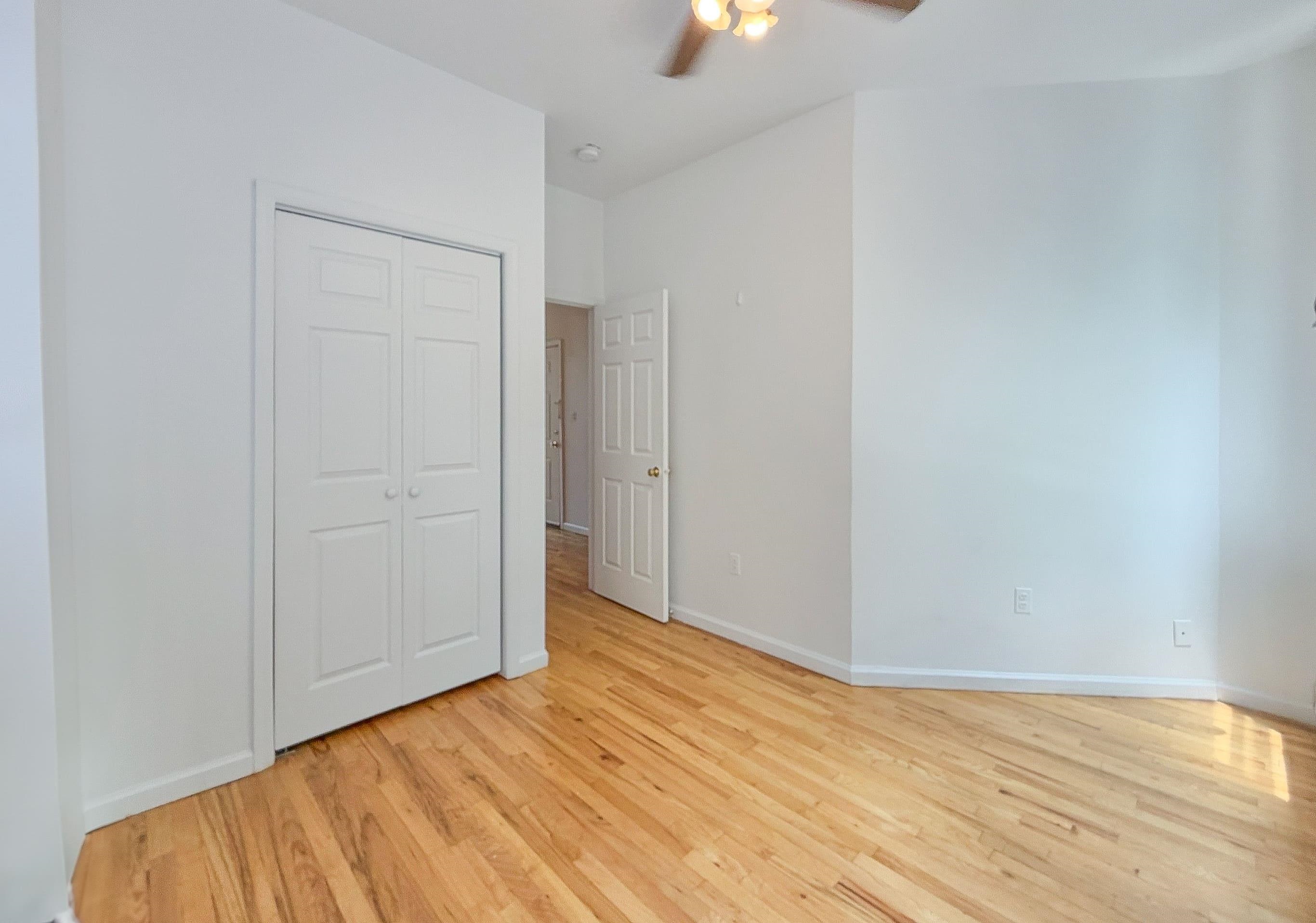 912 WASHINGTON ST Unit: 2