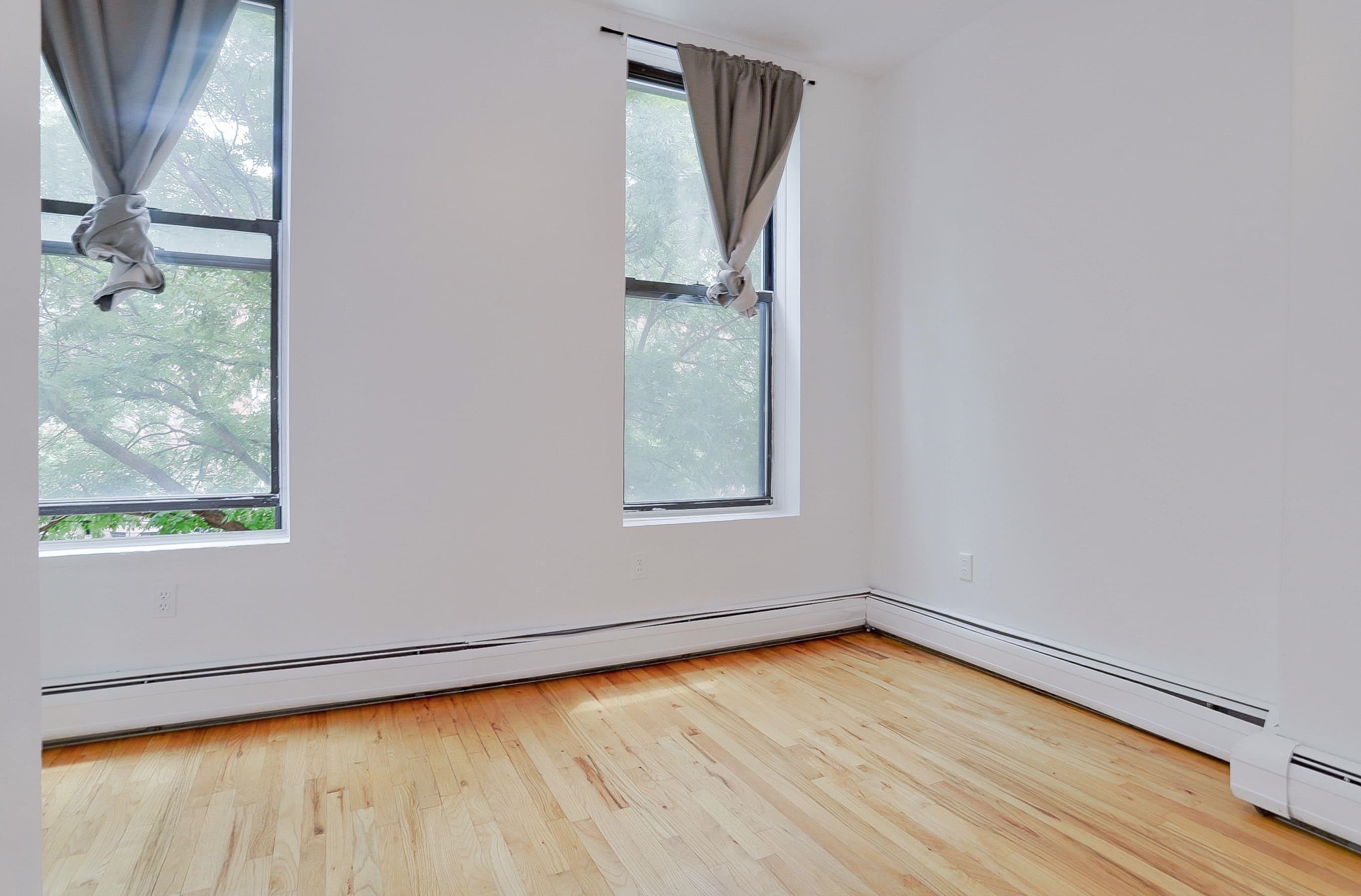 912 WASHINGTON ST Unit: 2