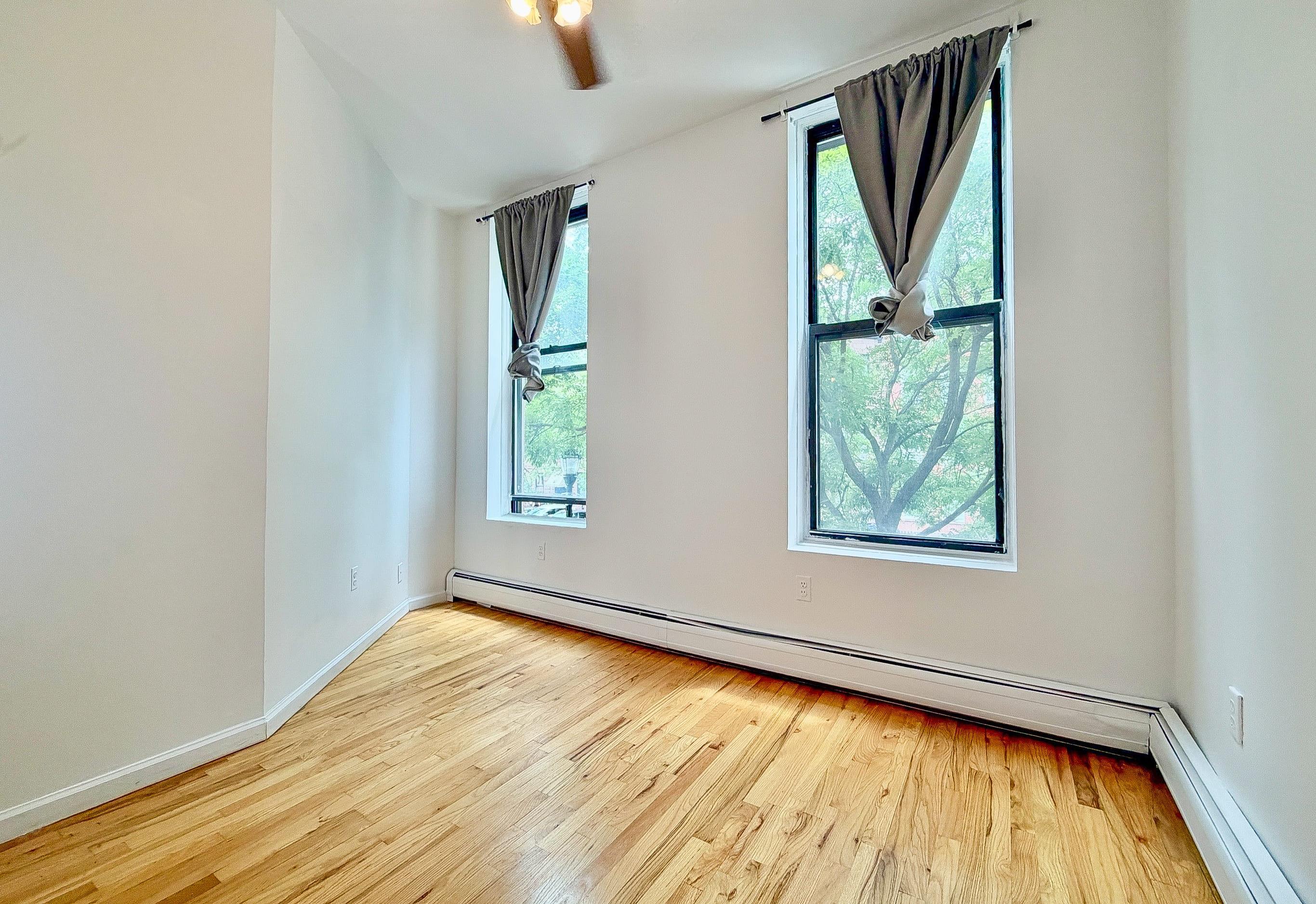 912 WASHINGTON ST Unit: 2