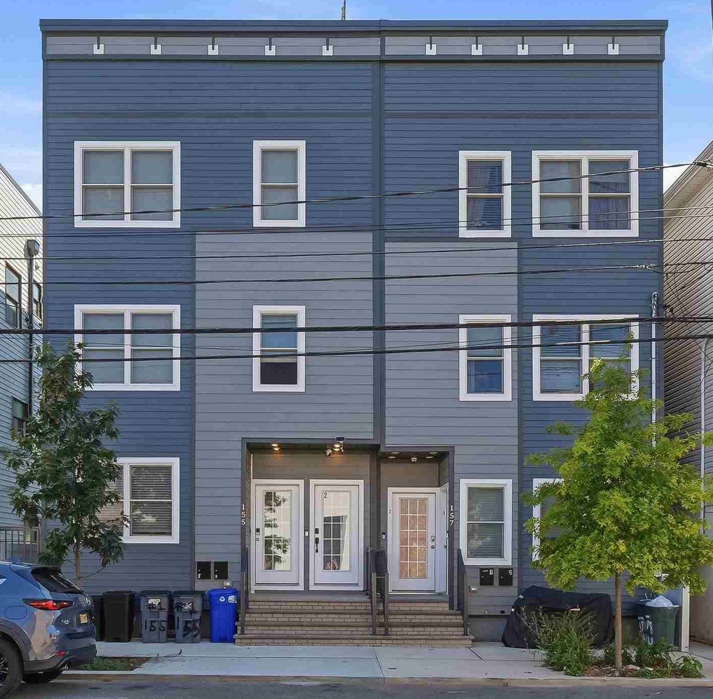 155 LAIDLAW AVE Unit: 101