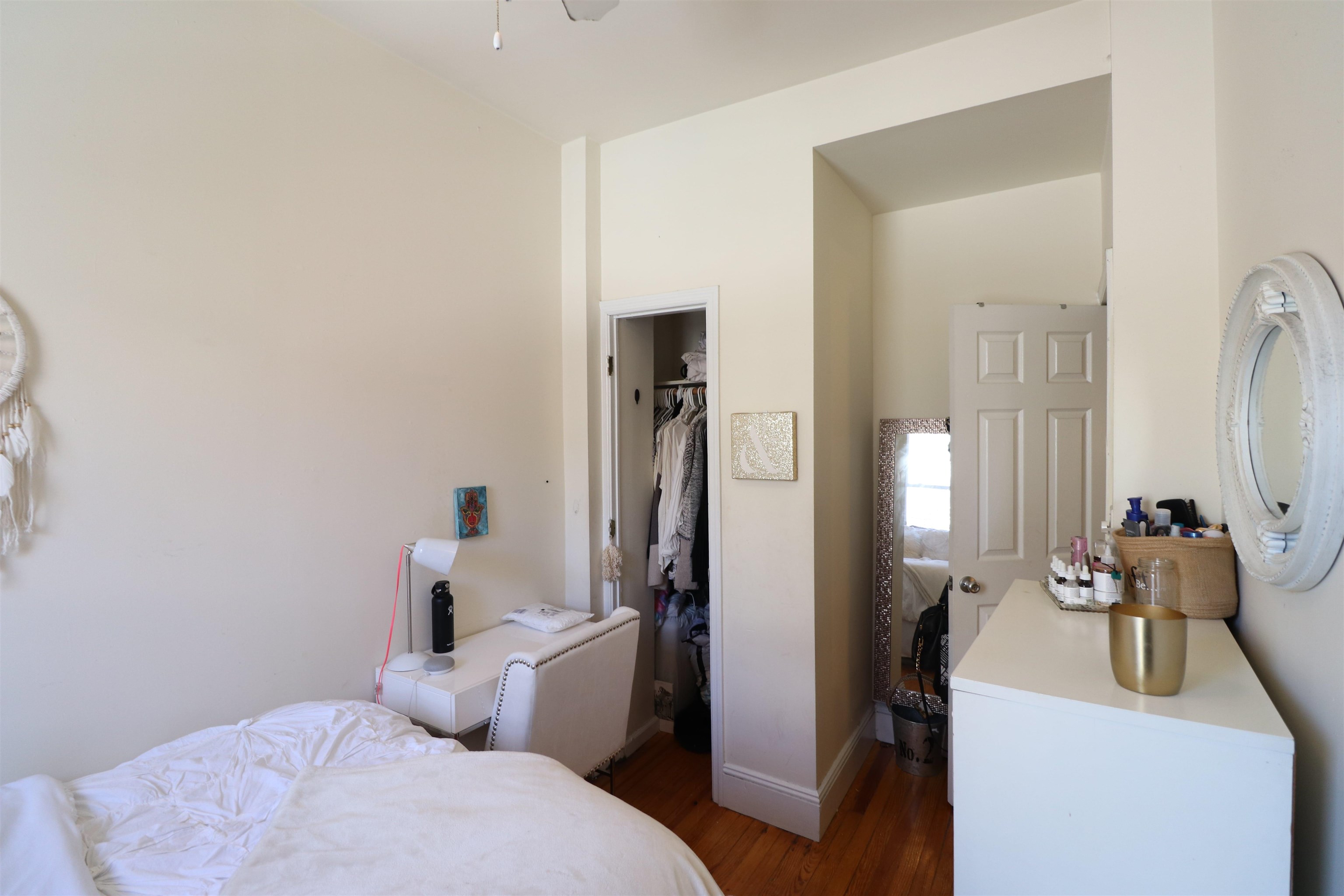 202 BLOOMFIELD ST Unit: 4
