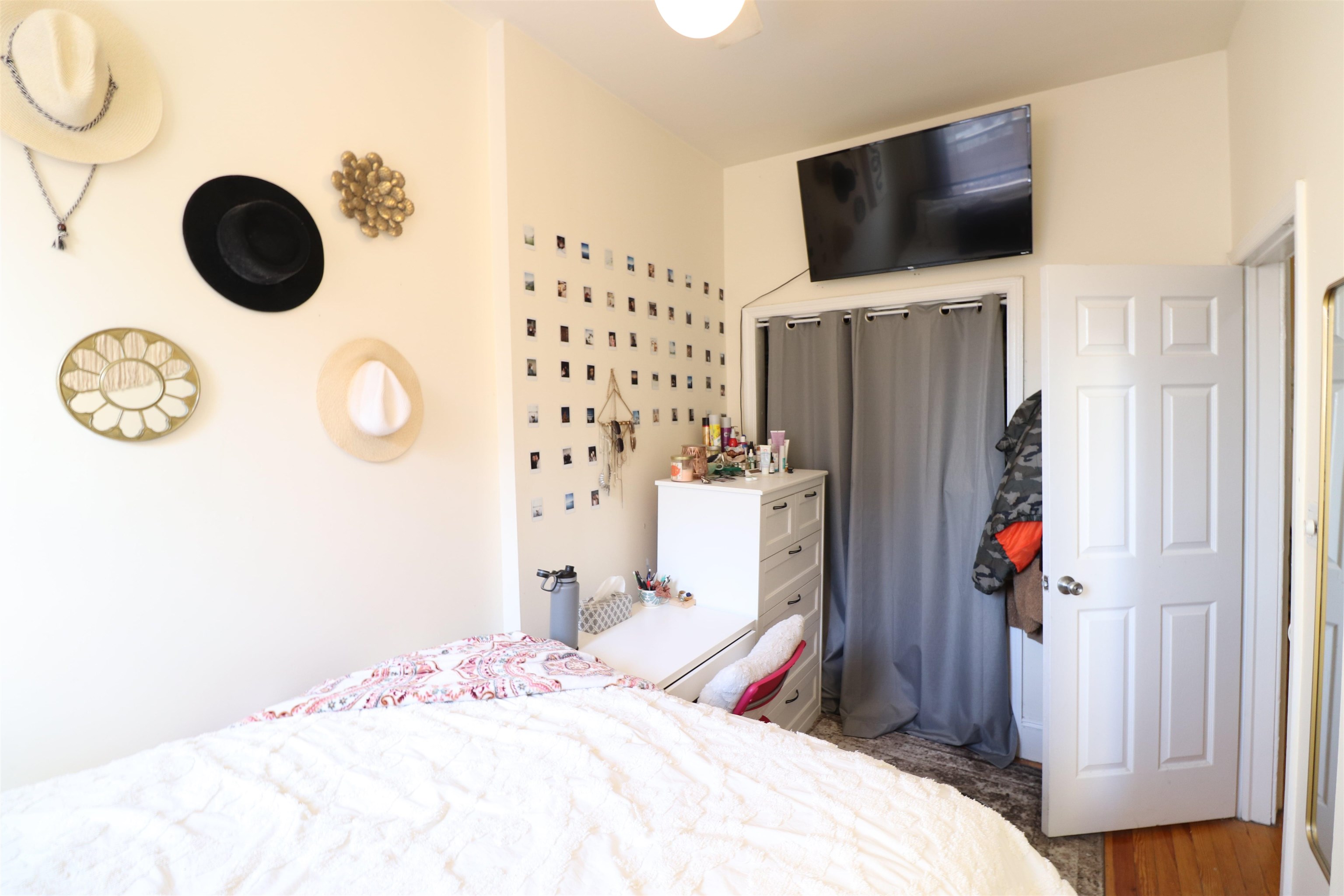 202 BLOOMFIELD ST Unit: 4