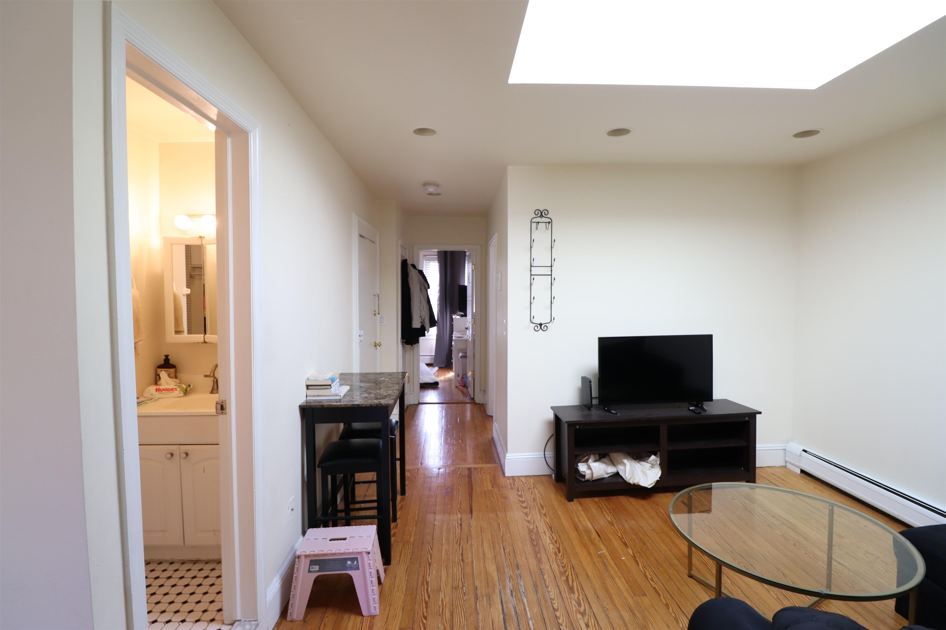 202 BLOOMFIELD ST Unit: 4
